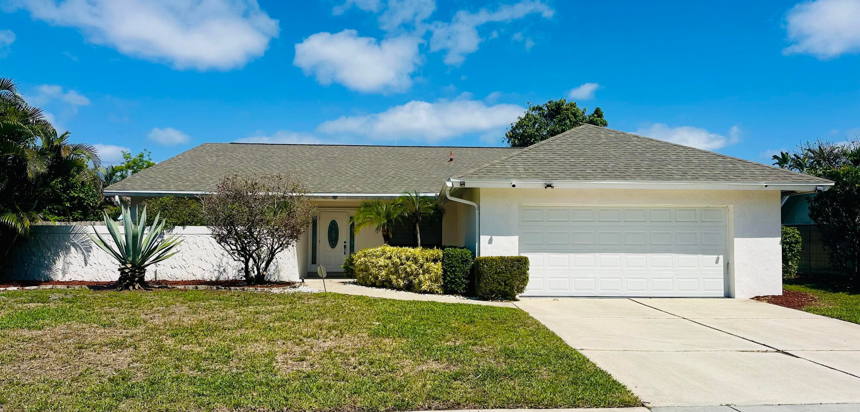 17768 Maplewood Drive, Boca Raton, FL 33487 — photo 4 of 50