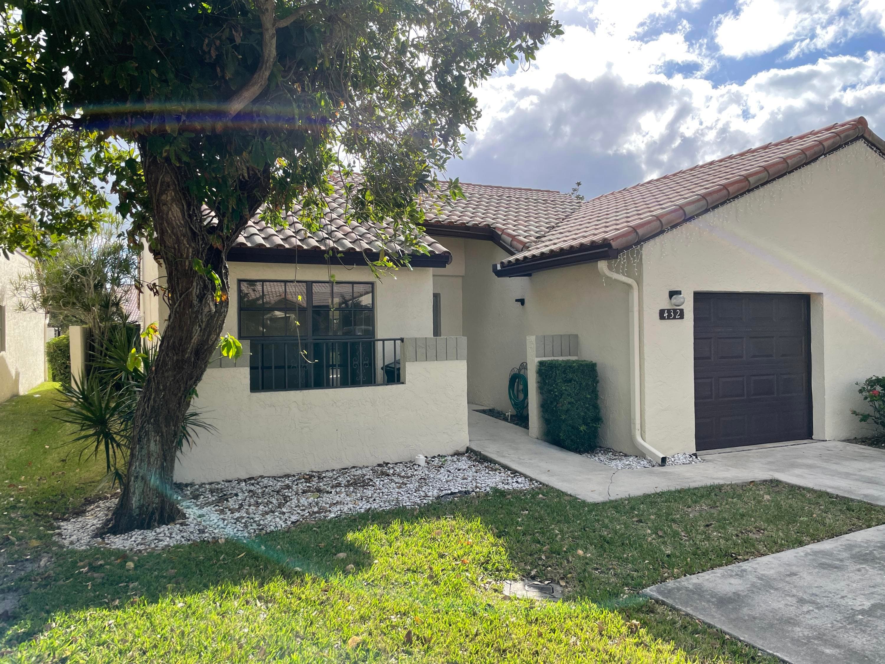432 Ashwood Place, Boca Raton, FL 33431 — photo 3 of 61