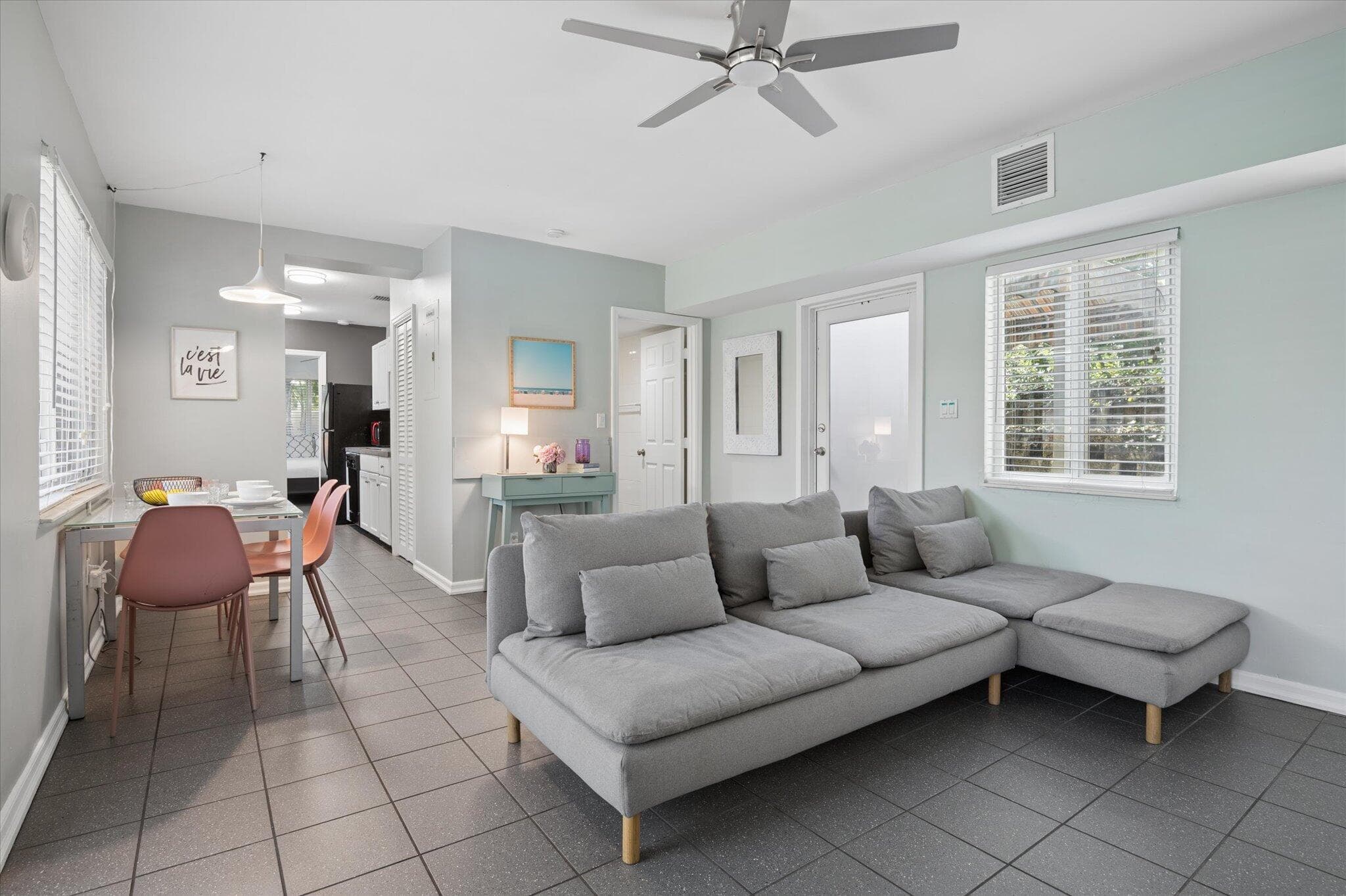 1123 NE 14th Avenue 2, Fort Lauderdale, FL 33304 — photo 7 of 12