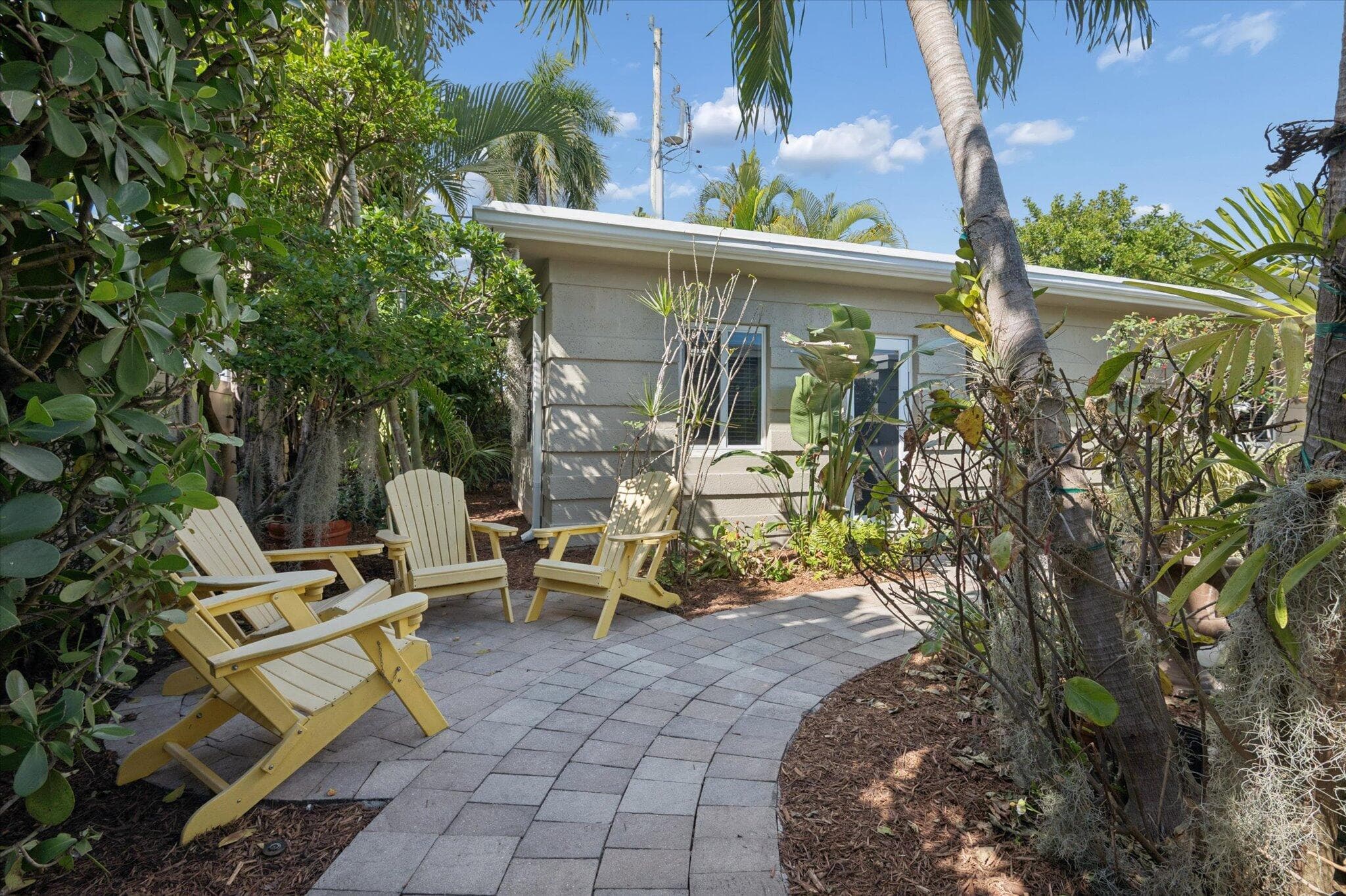1123 NE 14th Avenue 3, Fort Lauderdale, FL 33304 — photo 2 of 17
