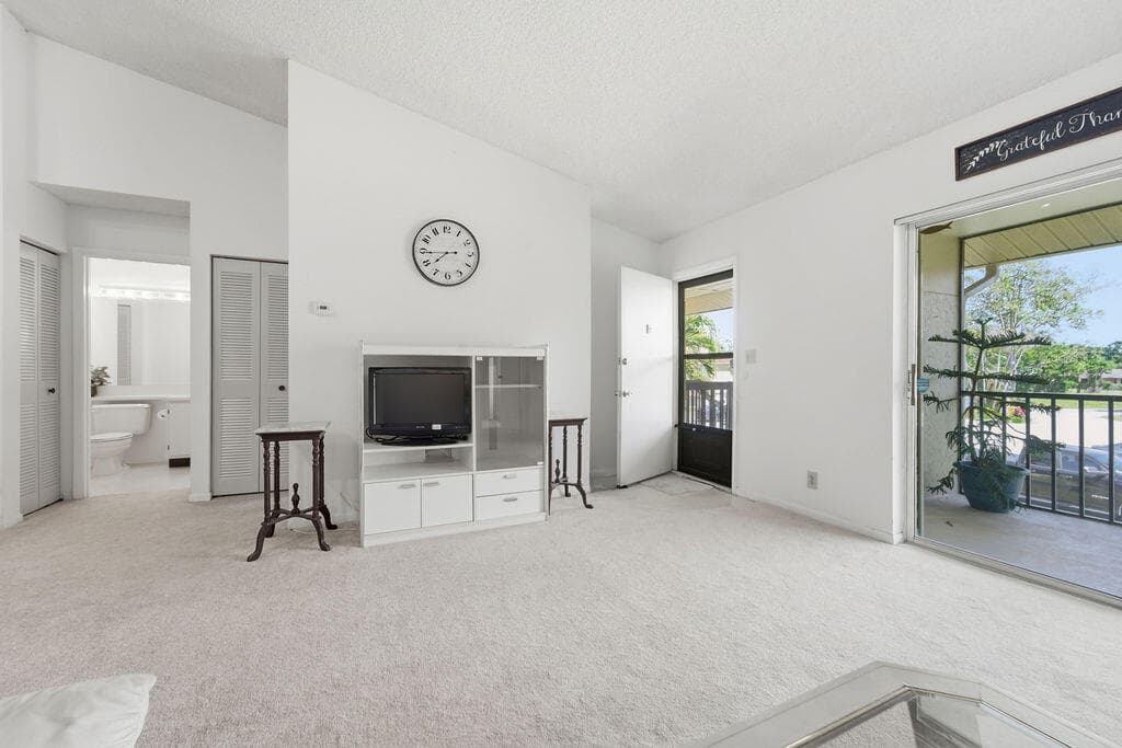 6519 Chasewood Drive E, Jupiter, FL 33458 — photo 4 of 27