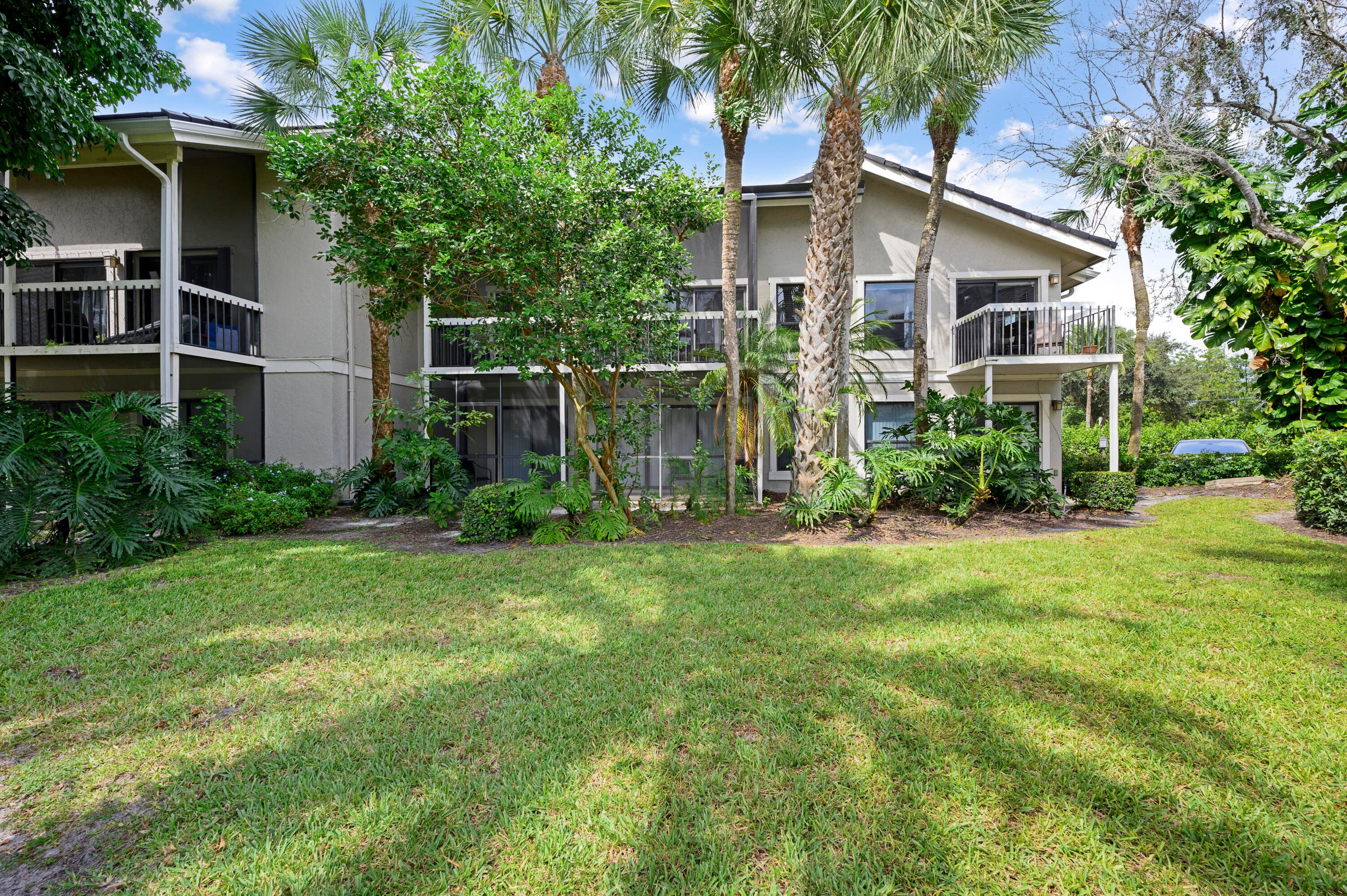 11863 Wimbledon Circle 543, Wellington, FL 33414 — photo 14 of 17