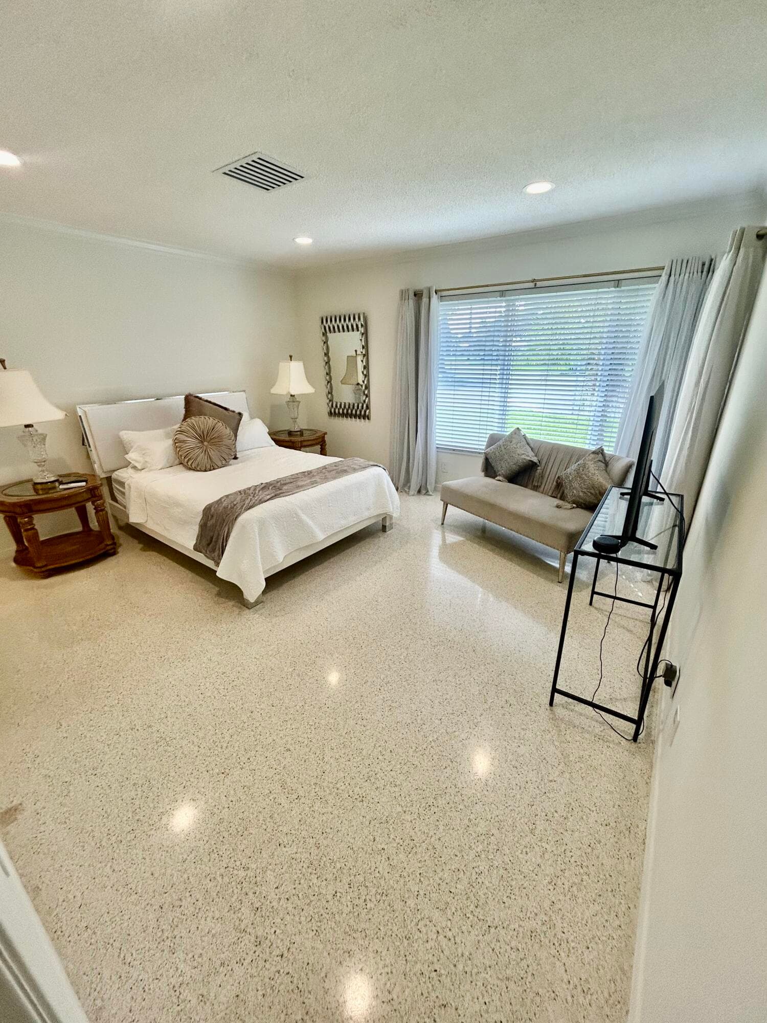 1431 S Ocean Boulevard 35, Lauderdale-By-The-Sea, FL 33062 — photo 17 of 24