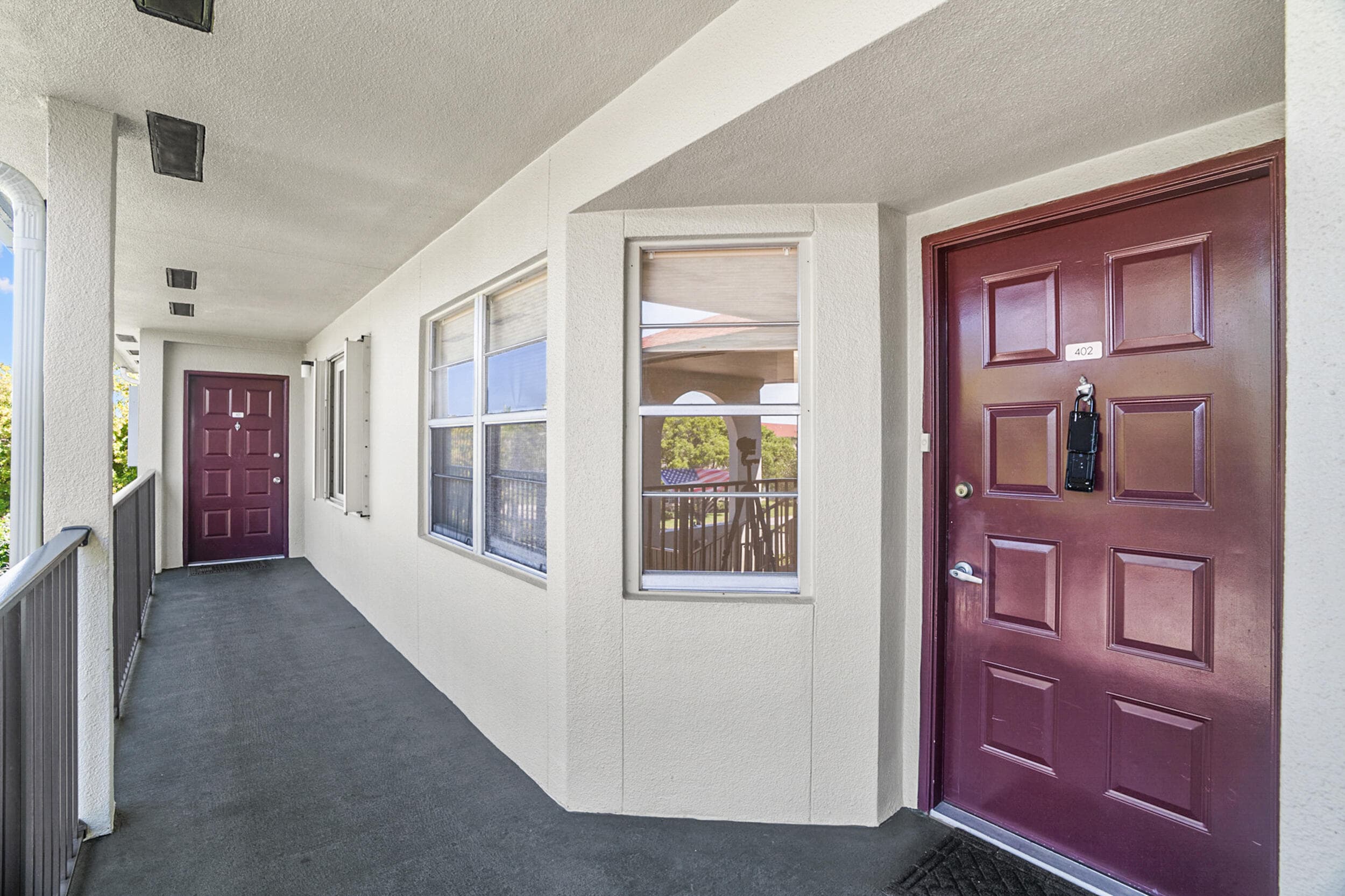 1200 SW 130th Avenue 402g, Pembroke Pines, FL 33027 — photo 2 of 53