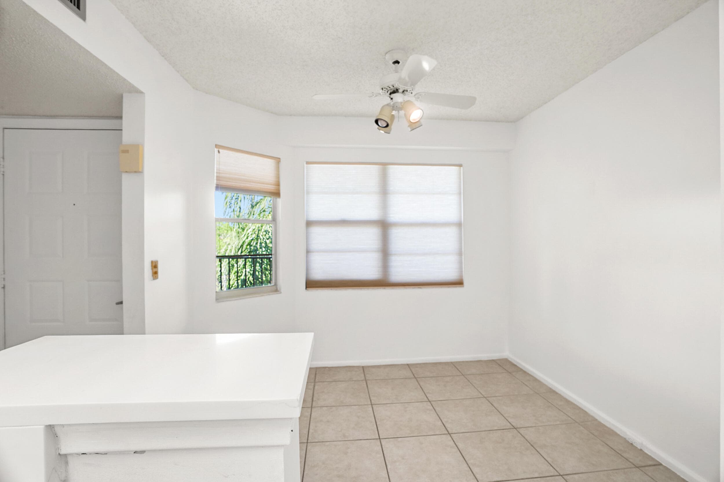 1200 SW 130th Avenue 402g, Pembroke Pines, FL 33027 — photo 8 of 53