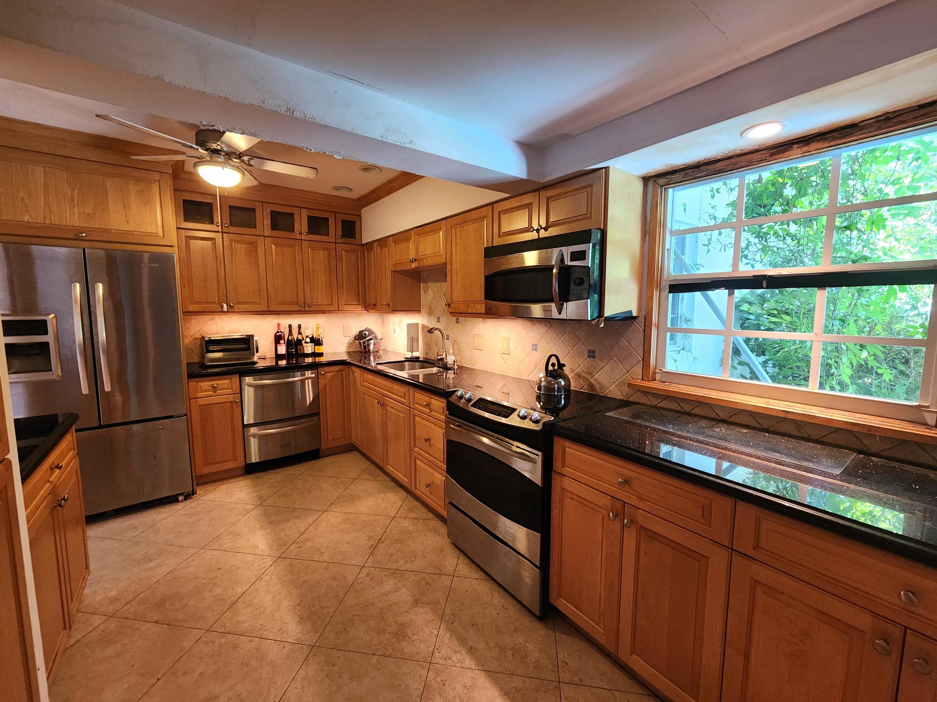 1317 SE 2nd Avenue, Fort Lauderdale, FL 33316 — photo 13 of 26