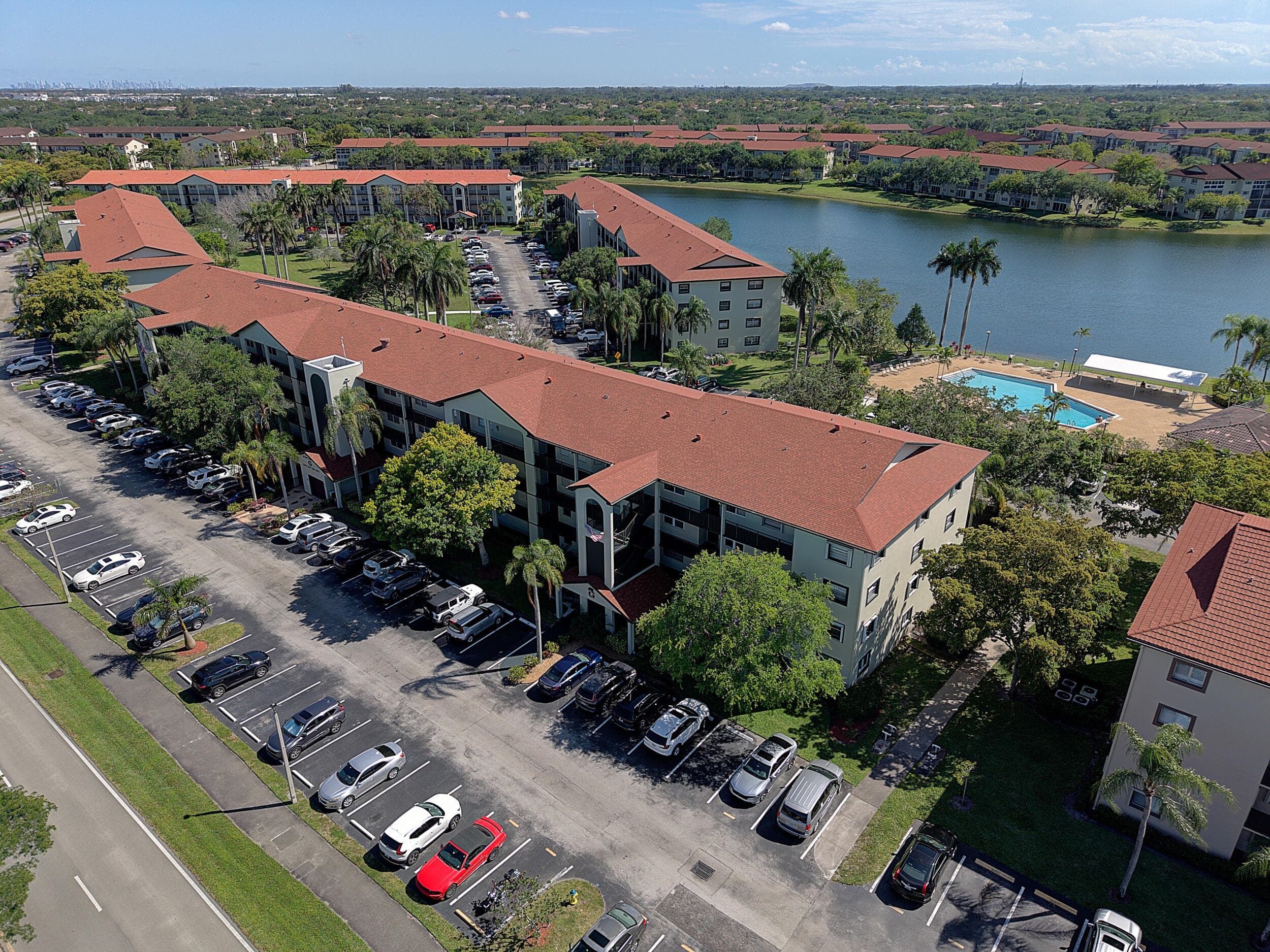 1200 SW 130th Avenue 402g, Pembroke Pines, FL 33027 — photo 32 of 53