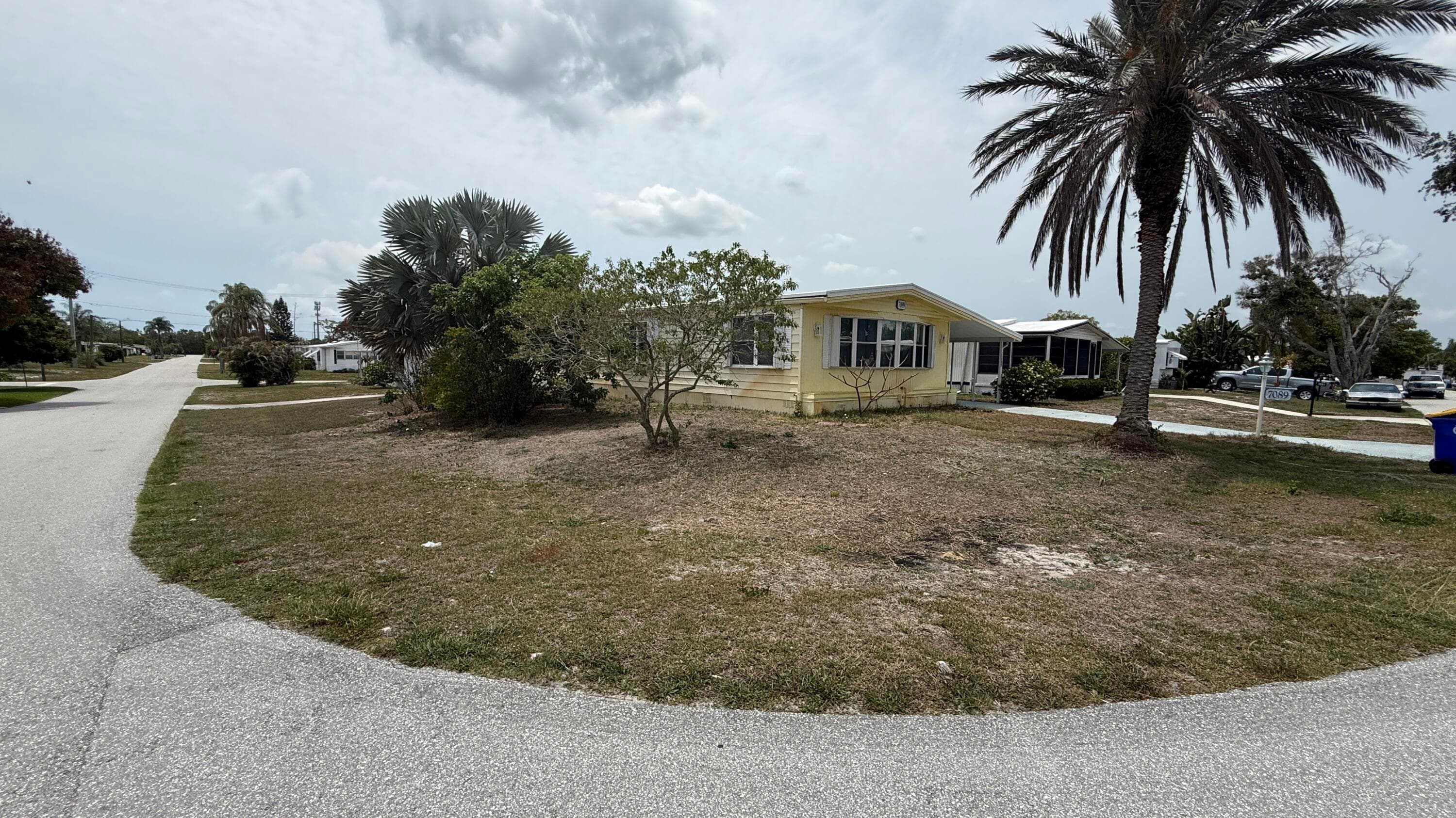 7089 SE Bluebird Circle, Hobe Sound, FL 33455 — photo 35 of 47