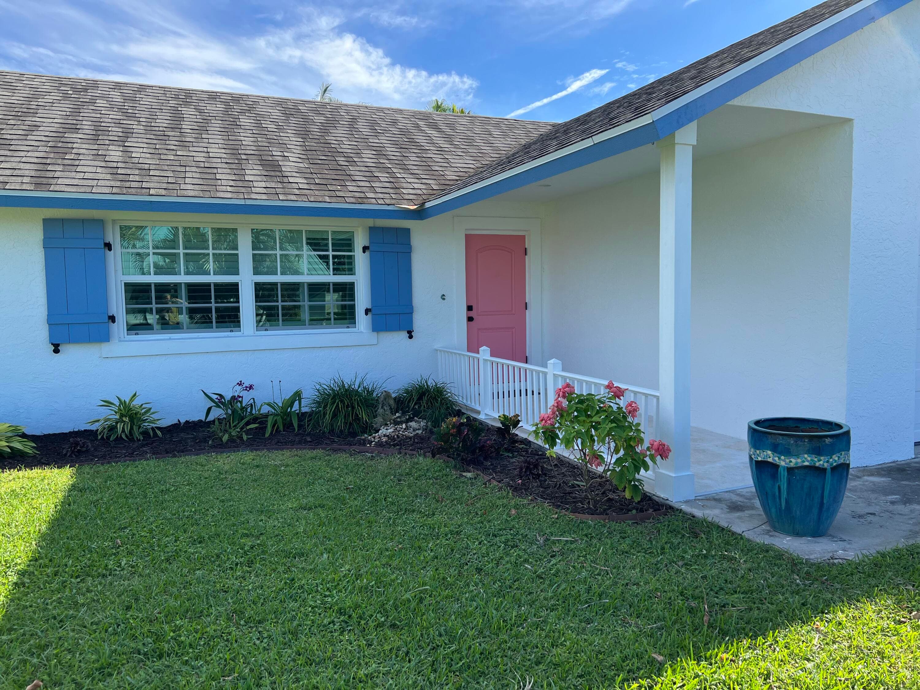 8014 SE Carlton Street, Hobe Sound, FL 33455 — photo 1 of 23