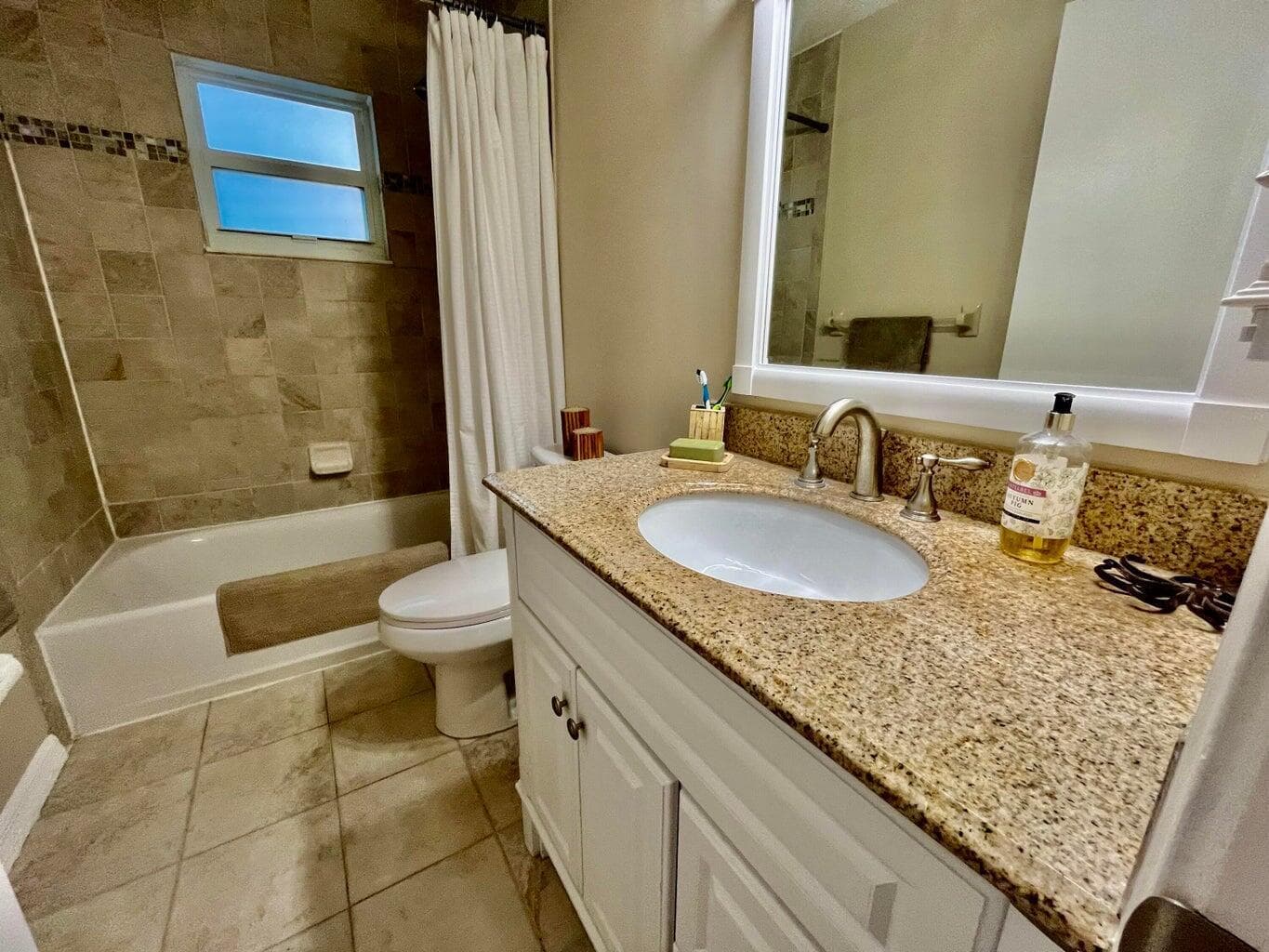 8014 SE Carlton Street, Hobe Sound, FL 33455 — photo 17 of 23