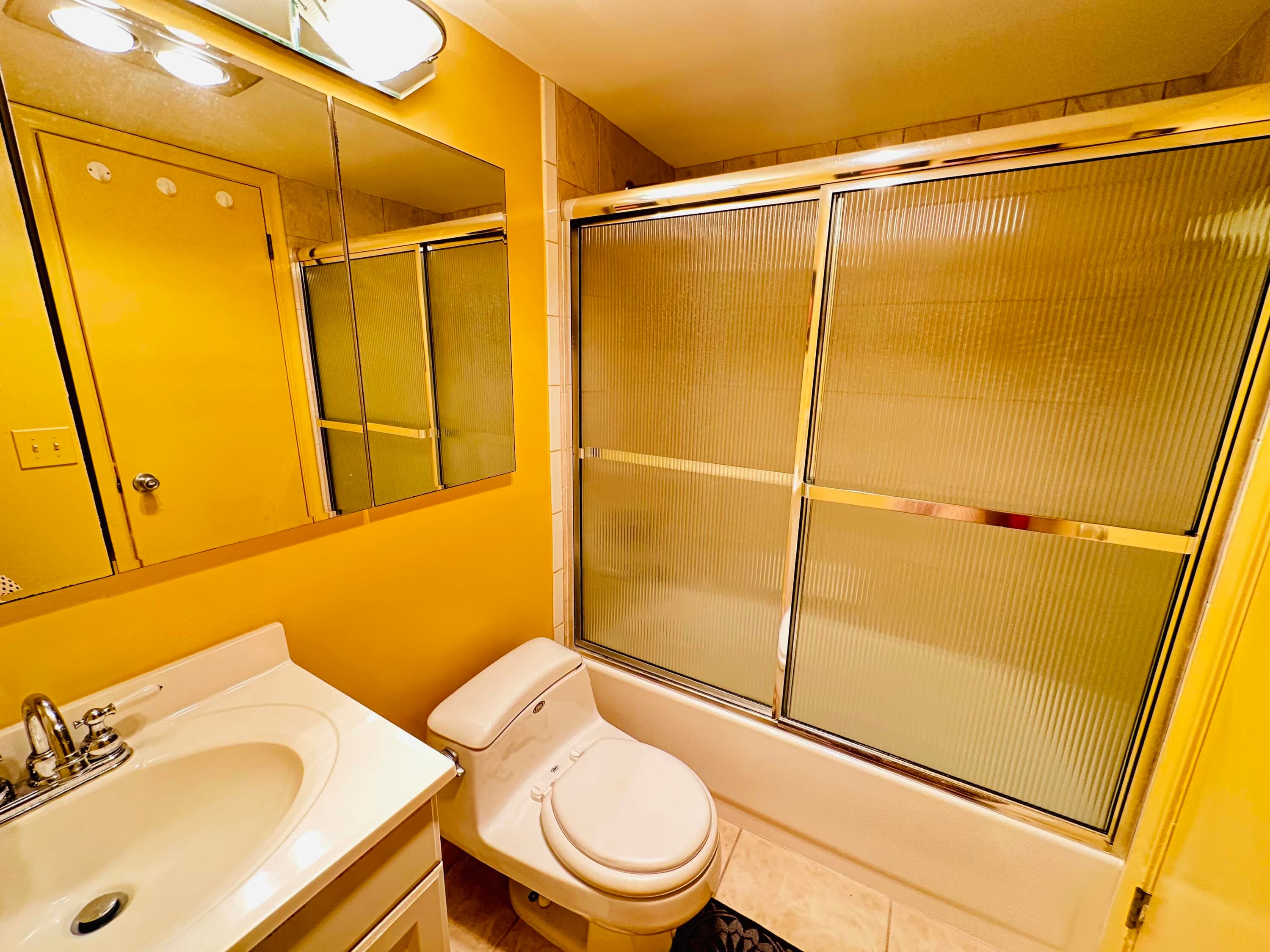 4038 Berkshire B 4038, Deerfield Beach, FL 33442 — photo 17 of 59