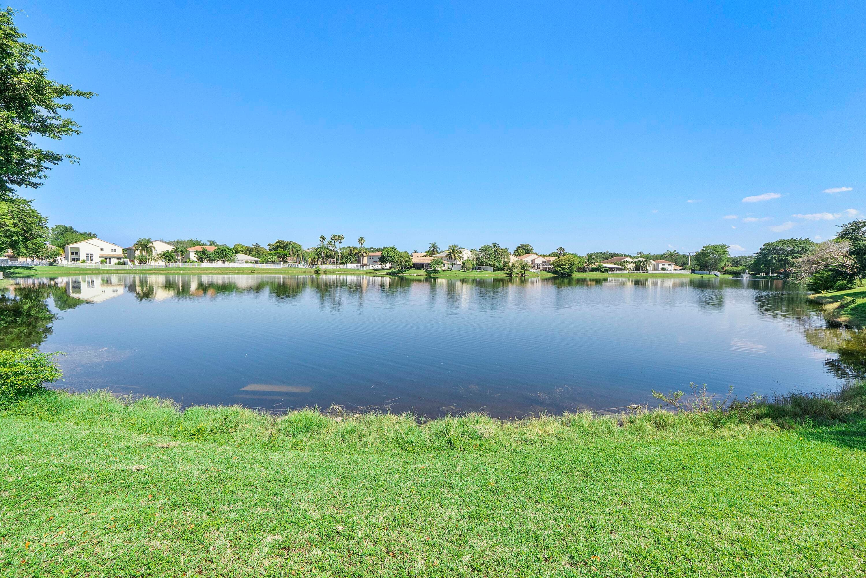 9800 NW 9th Court, Plantation, FL 33324 — photo 2 of 40