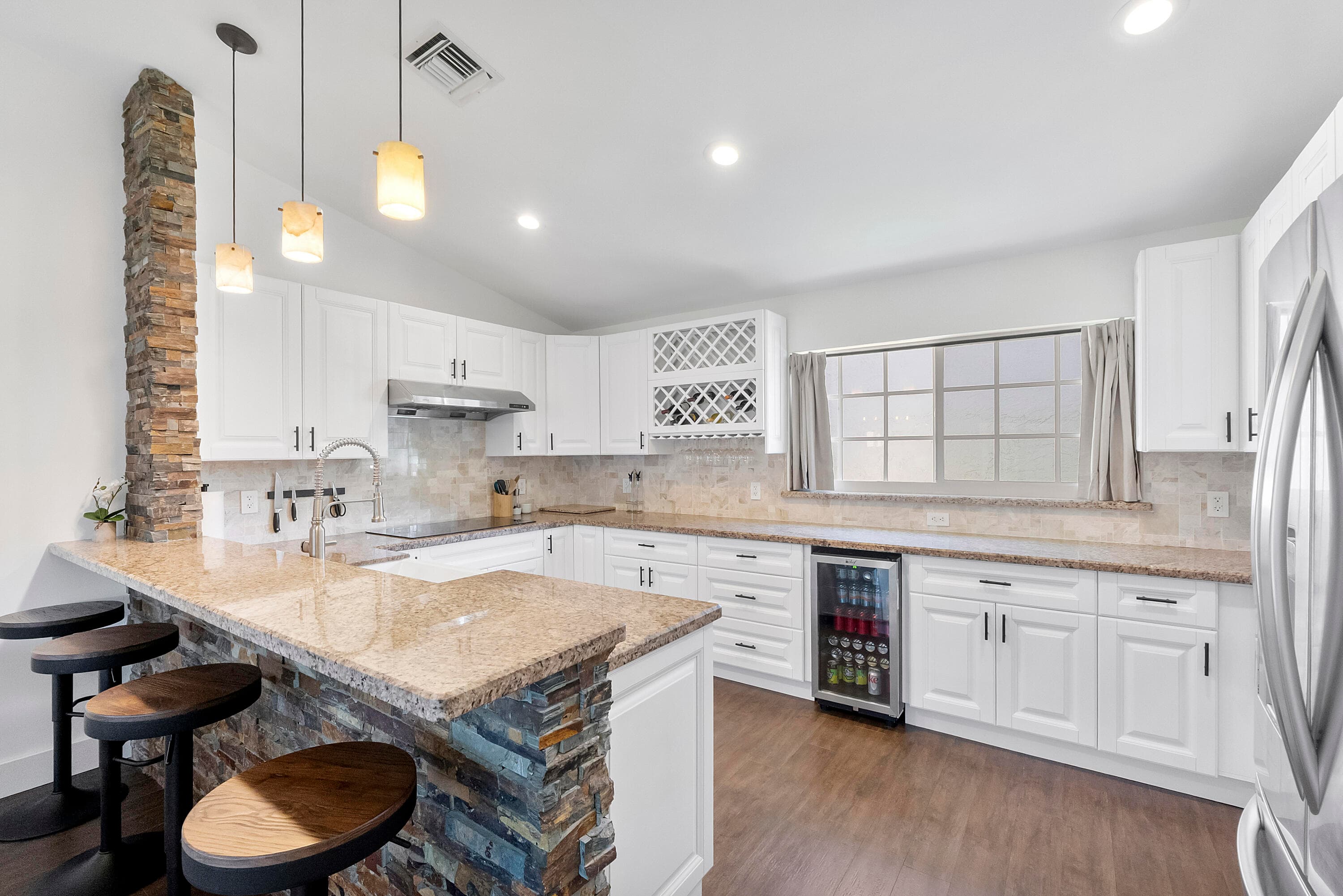 9800 NW 9th Court, Plantation, FL 33324 — photo 12 of 40