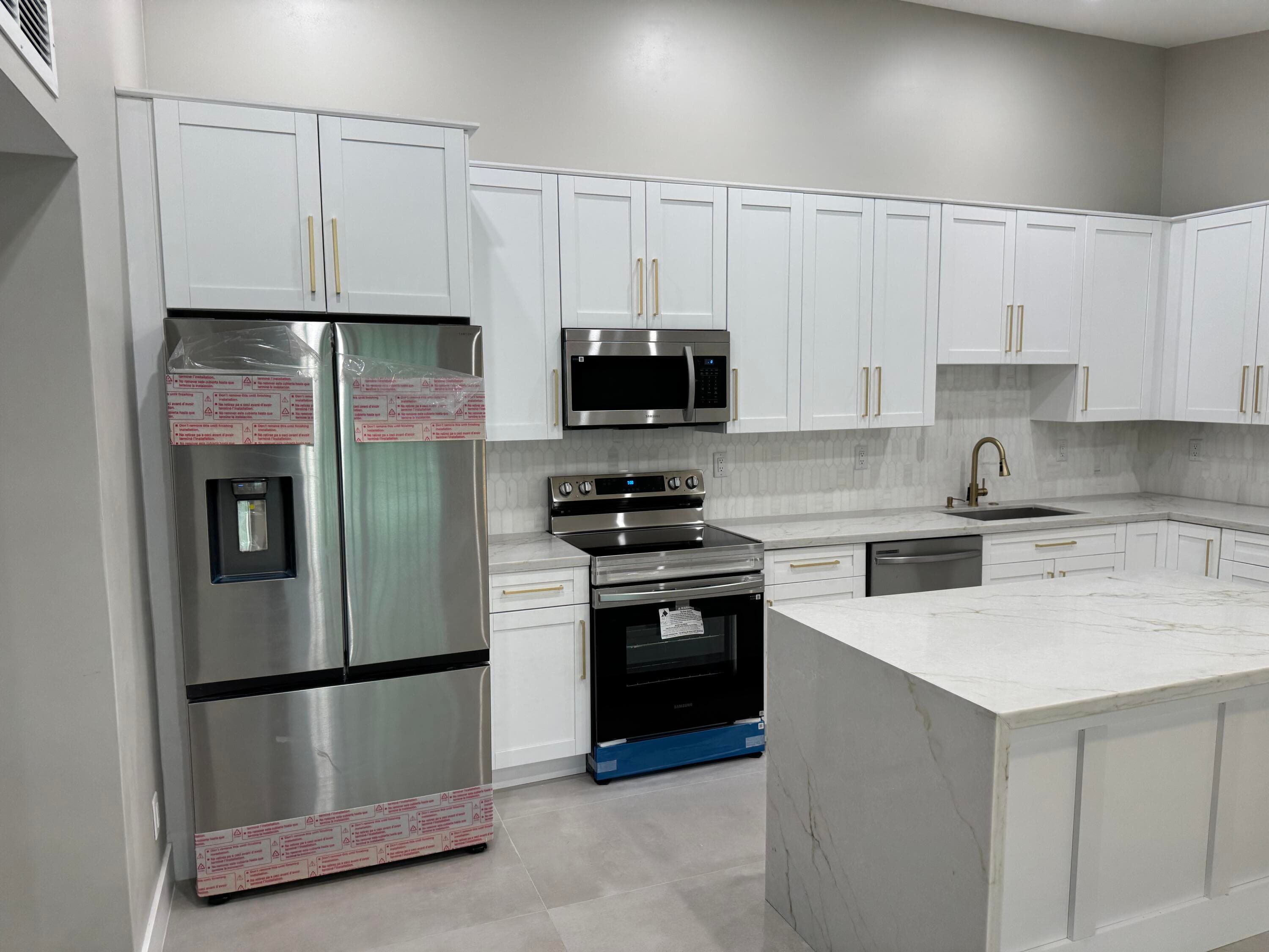 15449 Lakes Of Delray Boulevard, Delray Beach, FL 33484 — photo 5 of 16