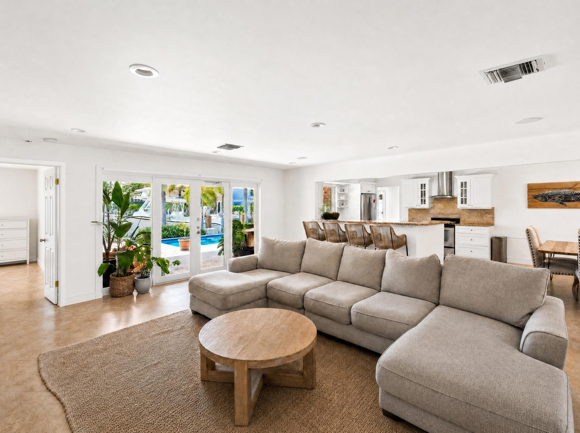 330 SE 10th Street, Pompano Beach, FL 33060 — photo 5 of 18