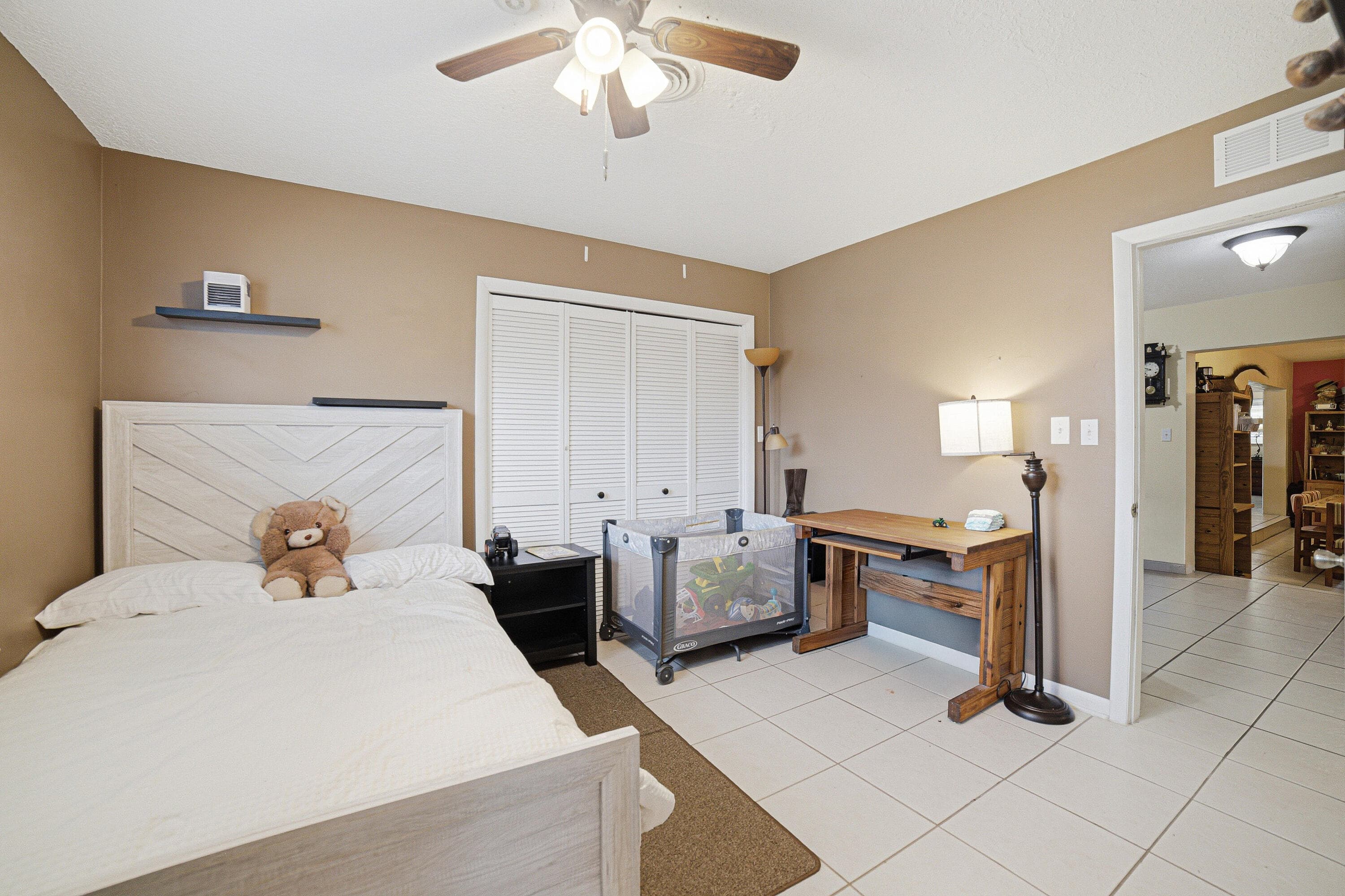1009 NE 18th Street, Belle Glade, FL 33430 — photo 9 of 50