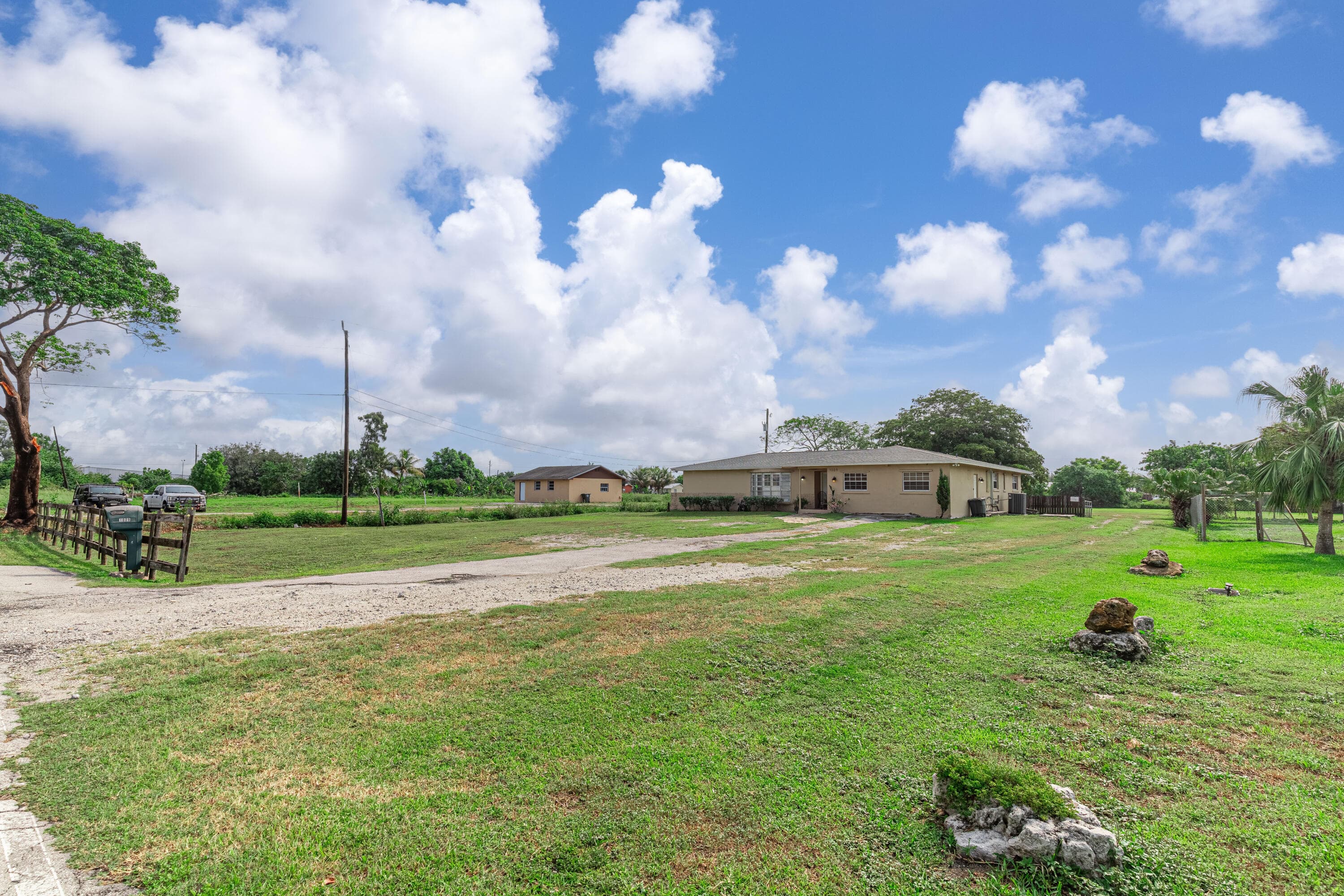 1009 NE 18th Street, Belle Glade, FL 33430 — photo 39 of 50