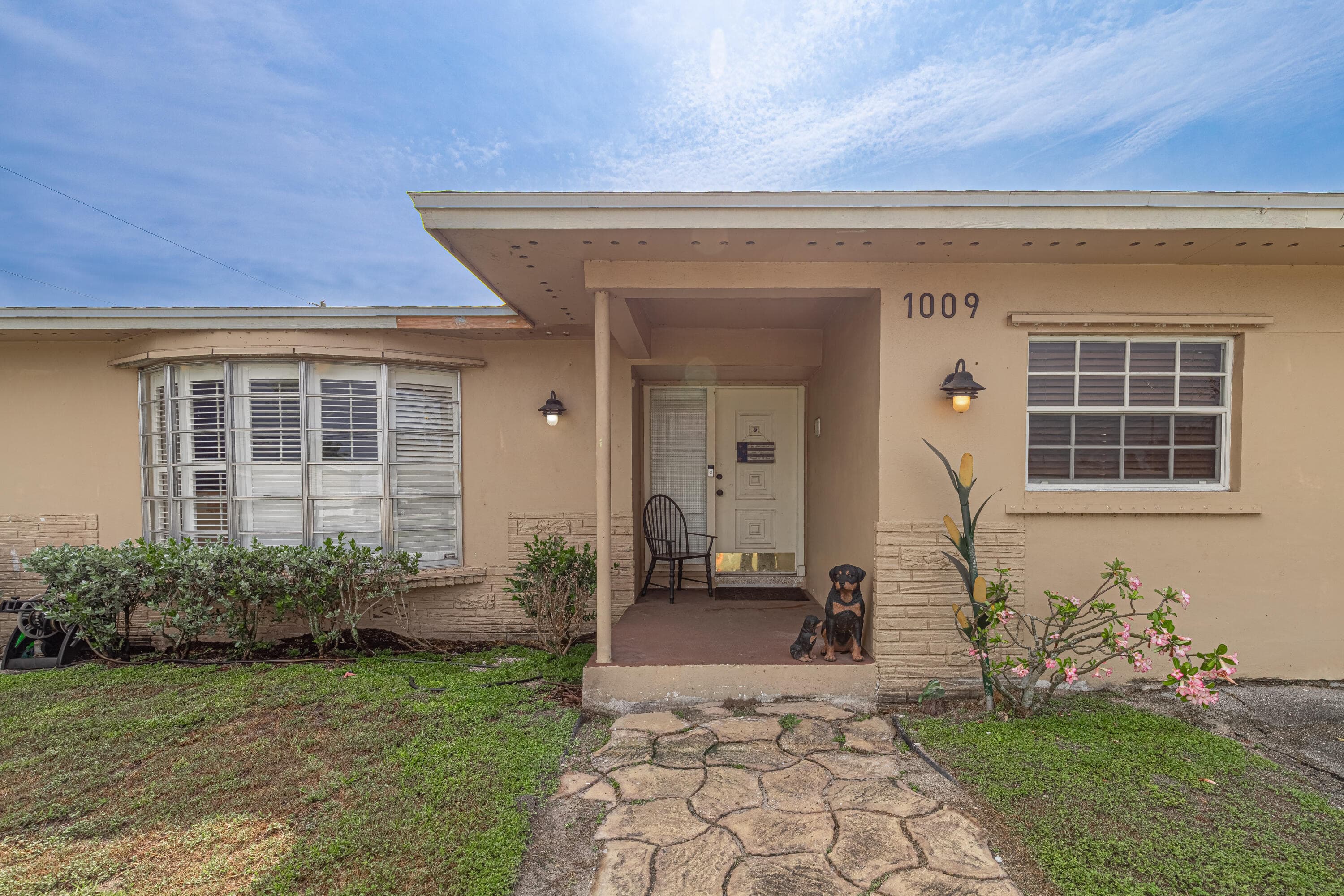 1009 NE 18th Street, Belle Glade, FL 33430 — photo