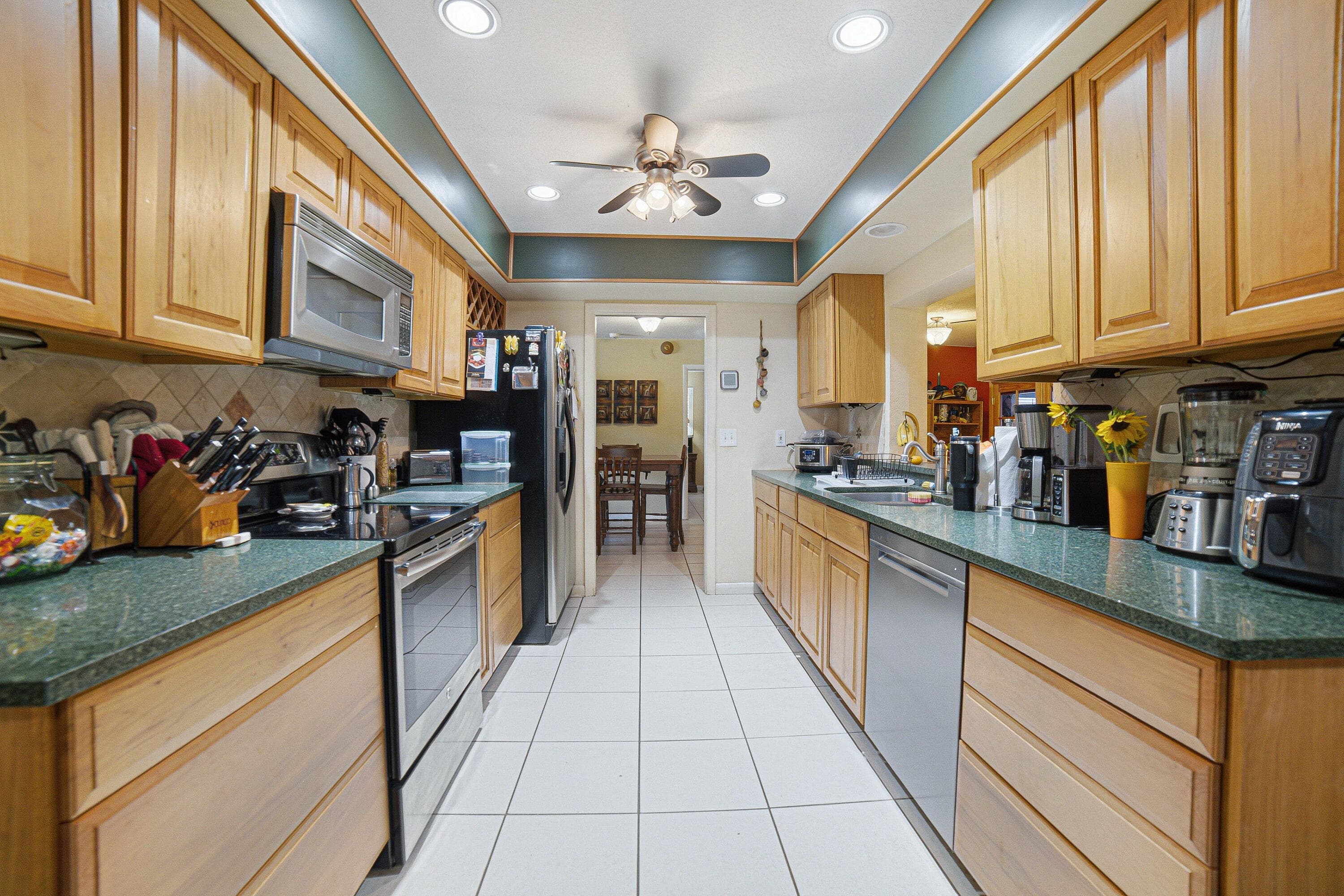 1009 NE 18th Street, Belle Glade, FL 33430 — photo 3 of 50