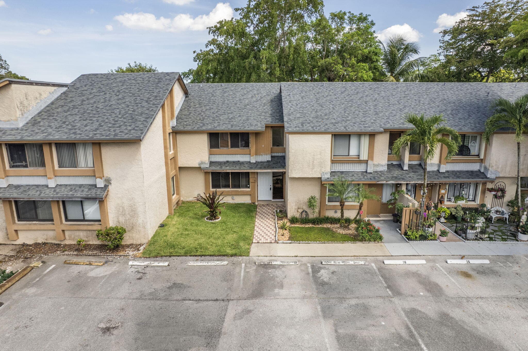 32 Wimbledon Lake 221, Plantation, FL 33324 — photo 2 of 22