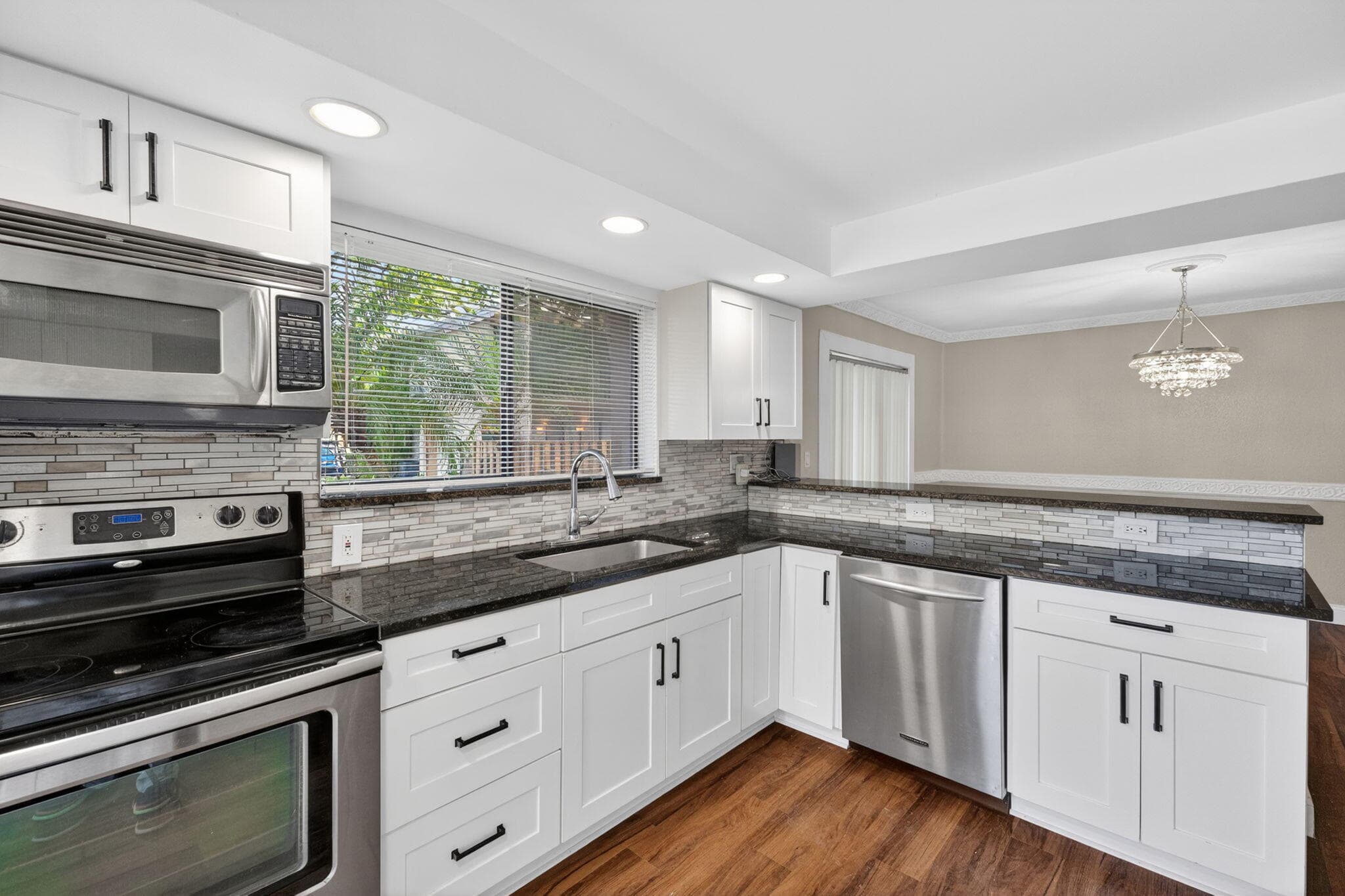 32 Wimbledon Lake 221, Plantation, FL 33324 — photo 5 of 22