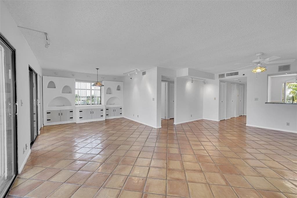 7370 S Oriole Boulevard 607, Delray Beach, FL 33446 — photo 12 of 19