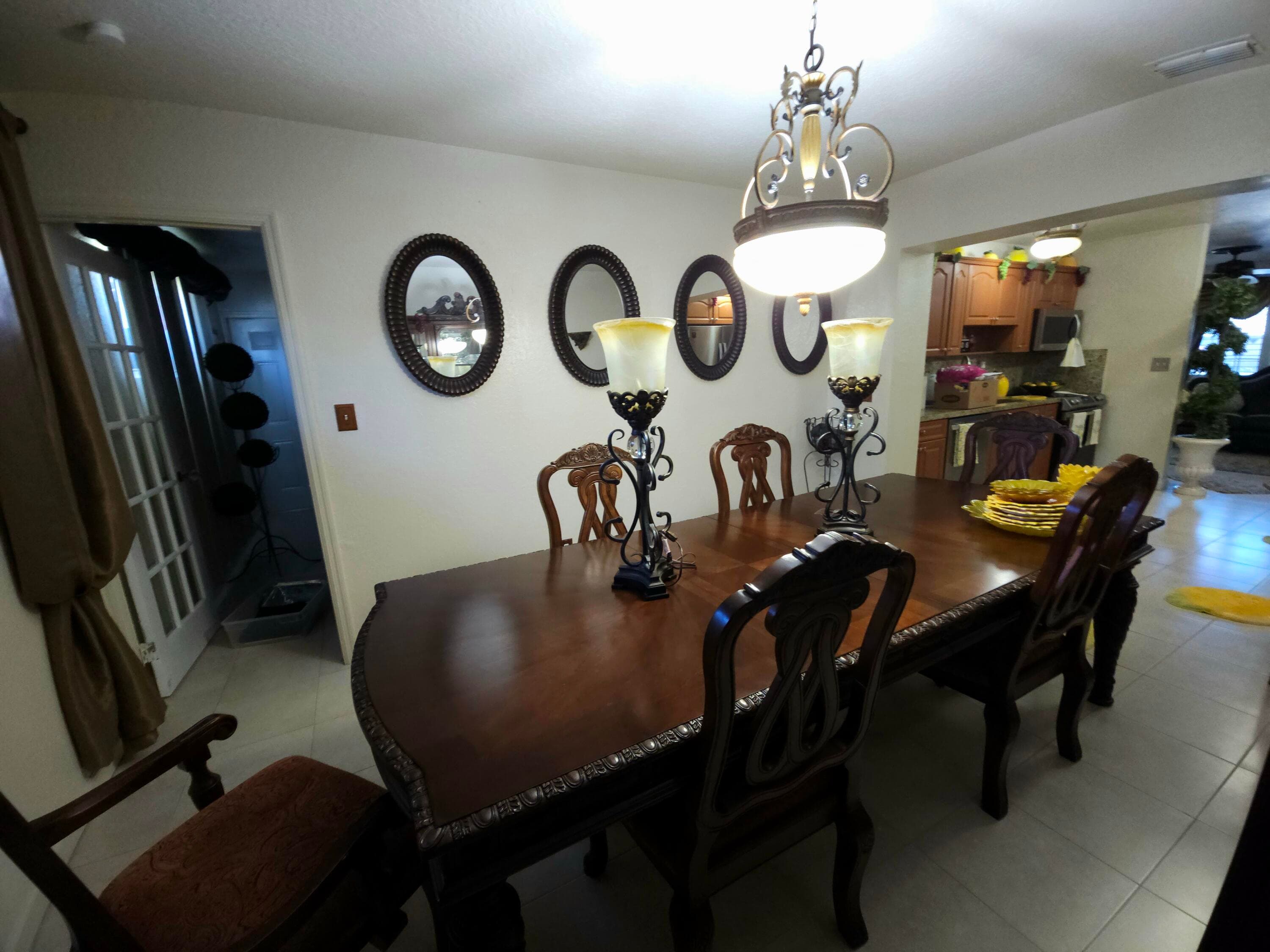 637 Dogwood Road, West Palm Beach, FL 33409 — photo 10 of 22