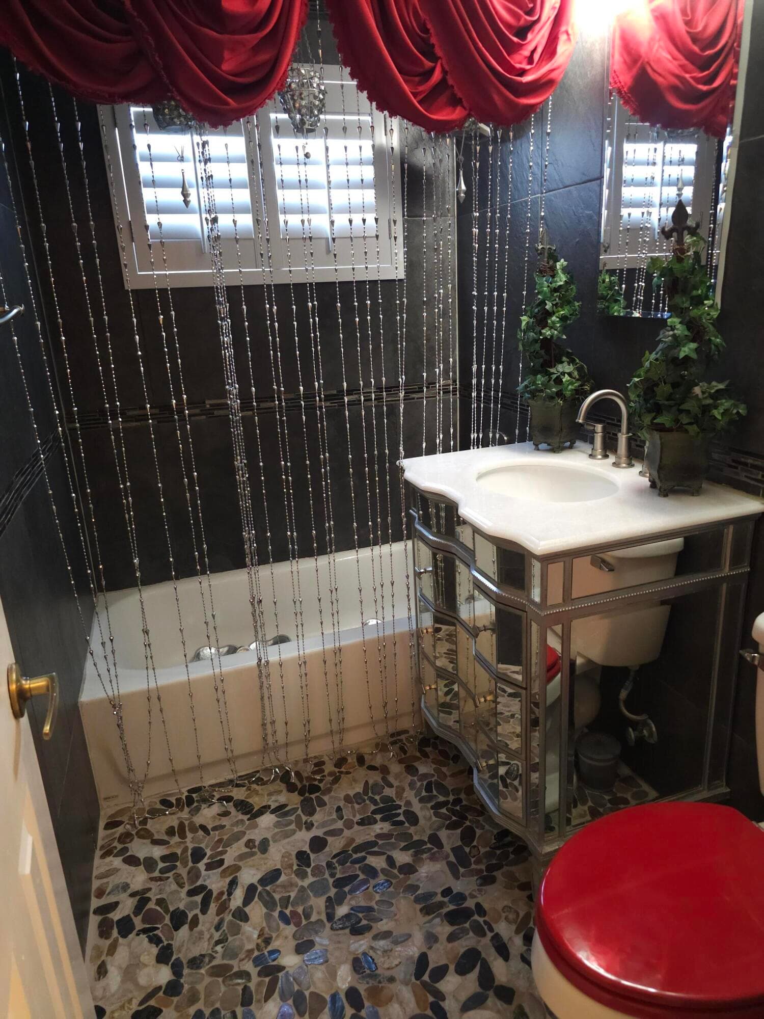 637 Dogwood Road, West Palm Beach, FL 33409 — photo 12 of 22
