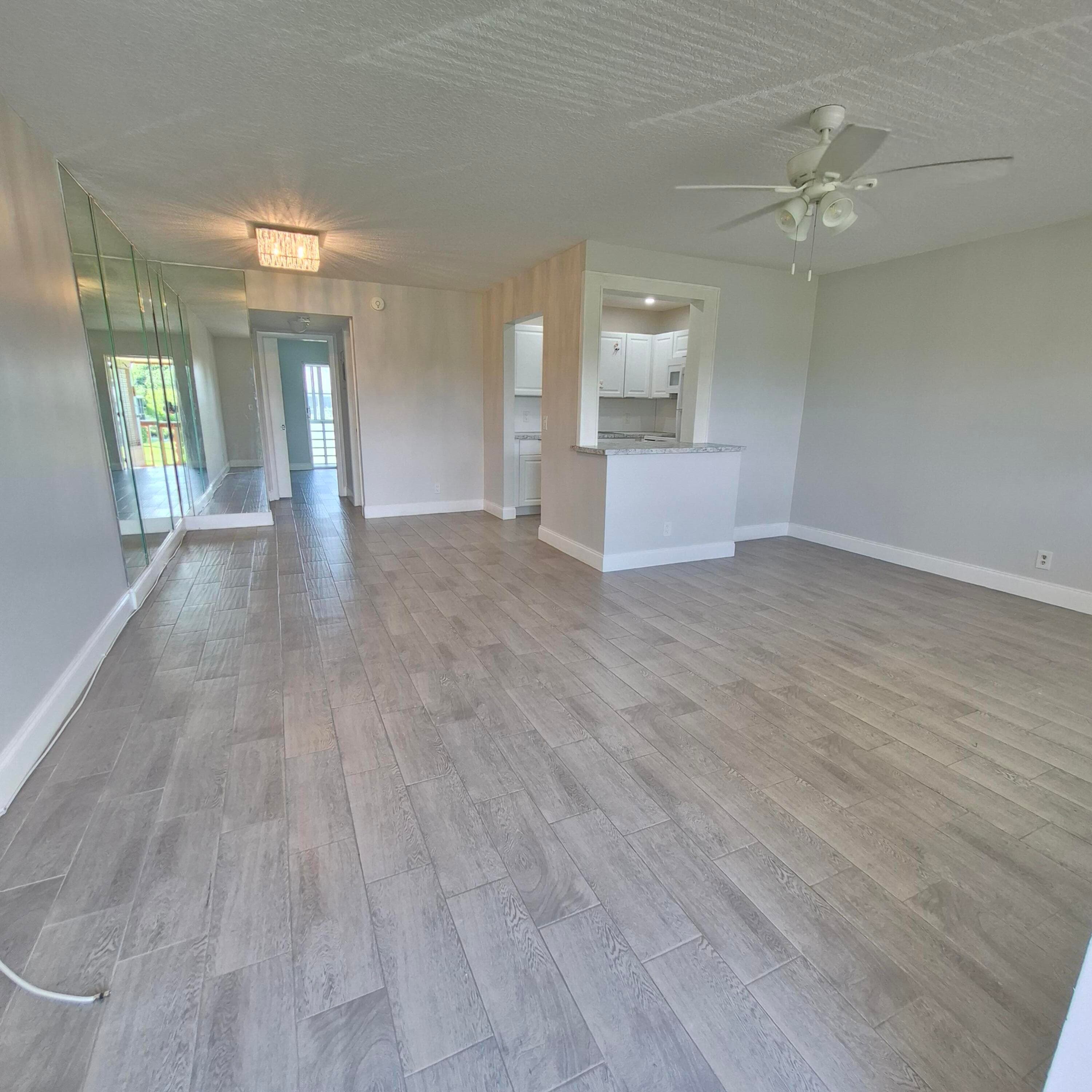 10 Hastings A, West Palm Beach, FL 33417 — photo 4 of 9