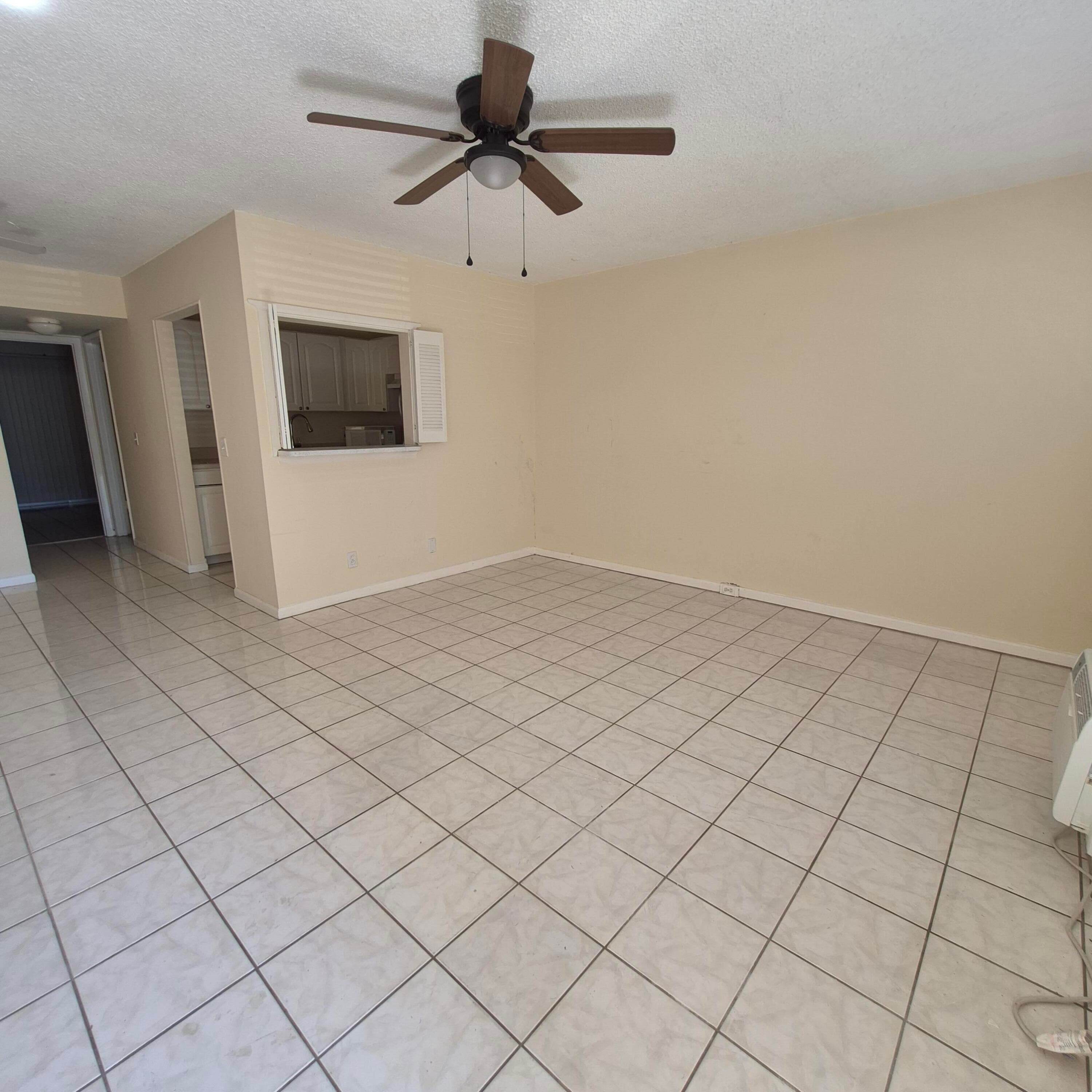 118 Kent H, West Palm Beach, FL 33417 — photo 2 of 13