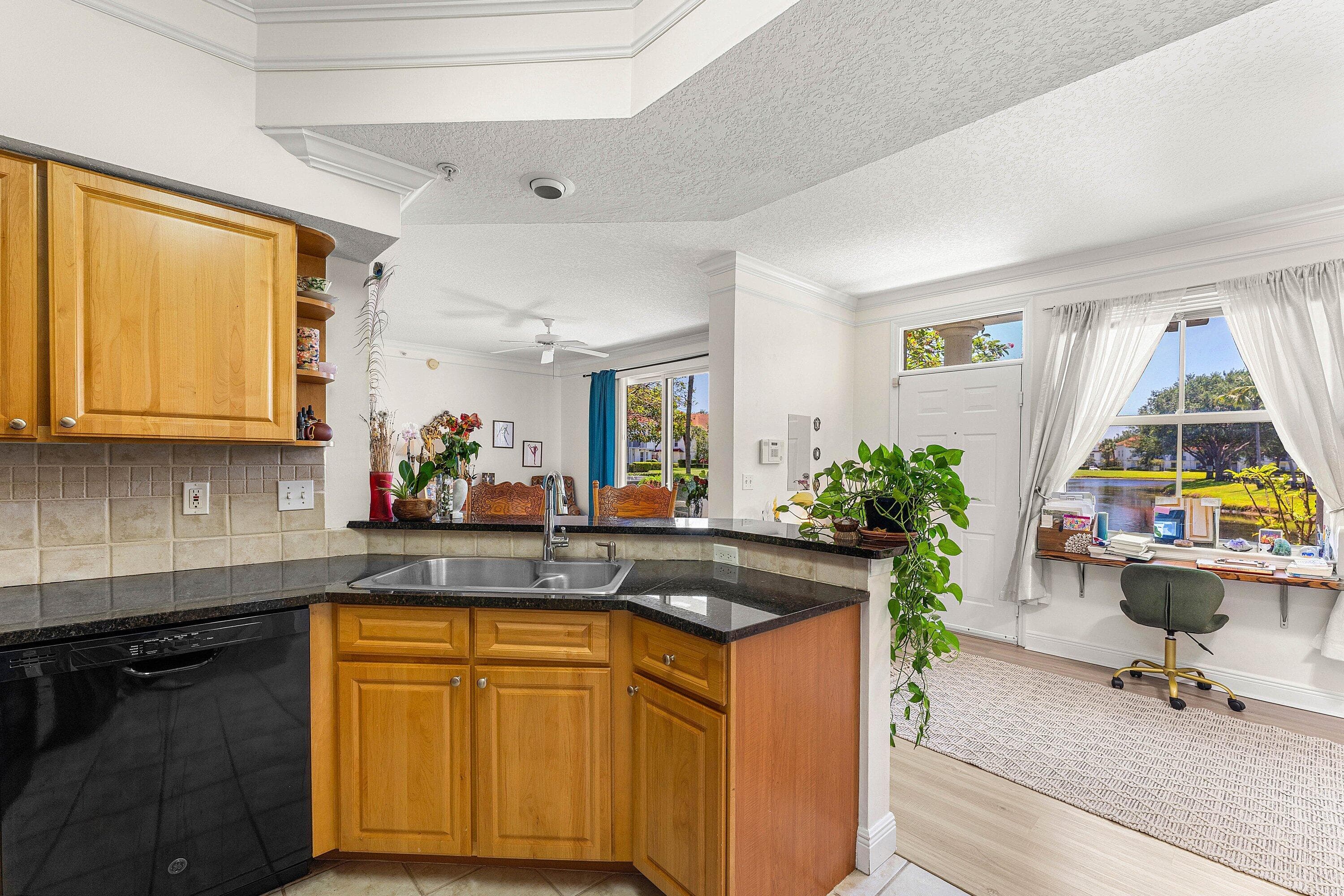 2012 Alta Meadows Lane 111, Delray Beach, FL 33444 — photo 11 of 43
