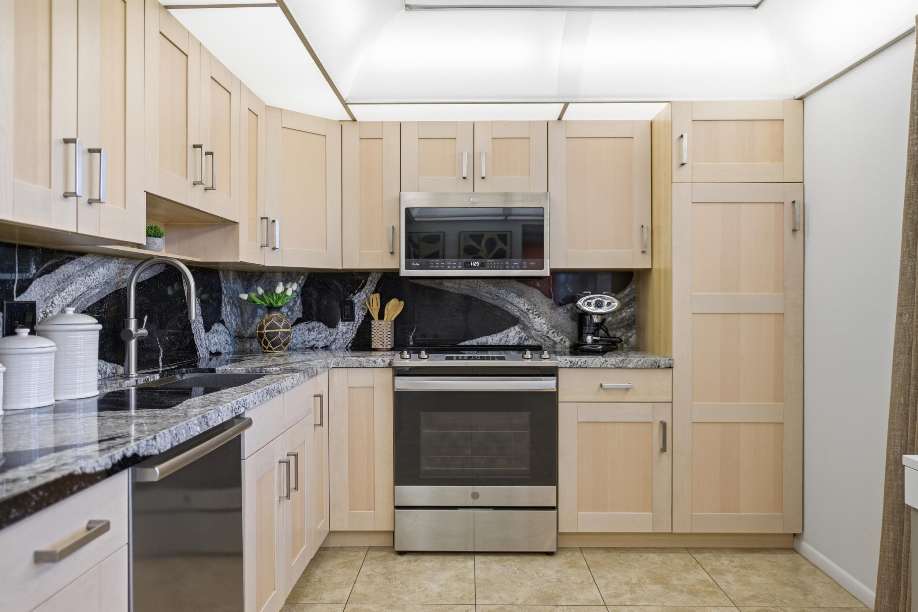 806 Cypress Grove Lane 510, Pompano Beach, FL 33069 — photo 15 of 28