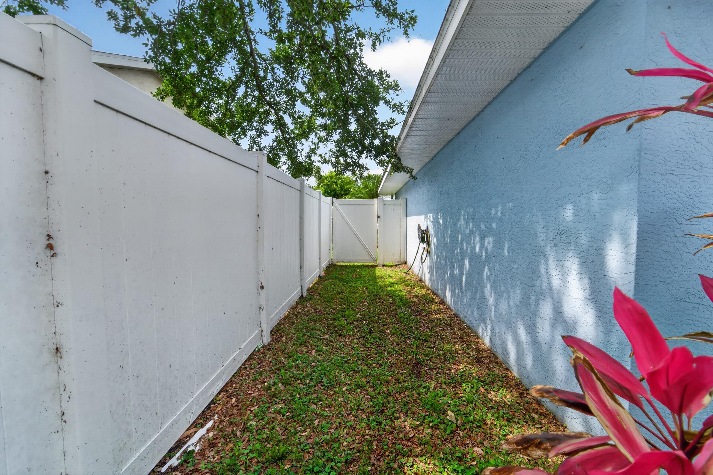 706 Osceola Avenue, Fort Pierce, FL 34982 — photo 27 of 36