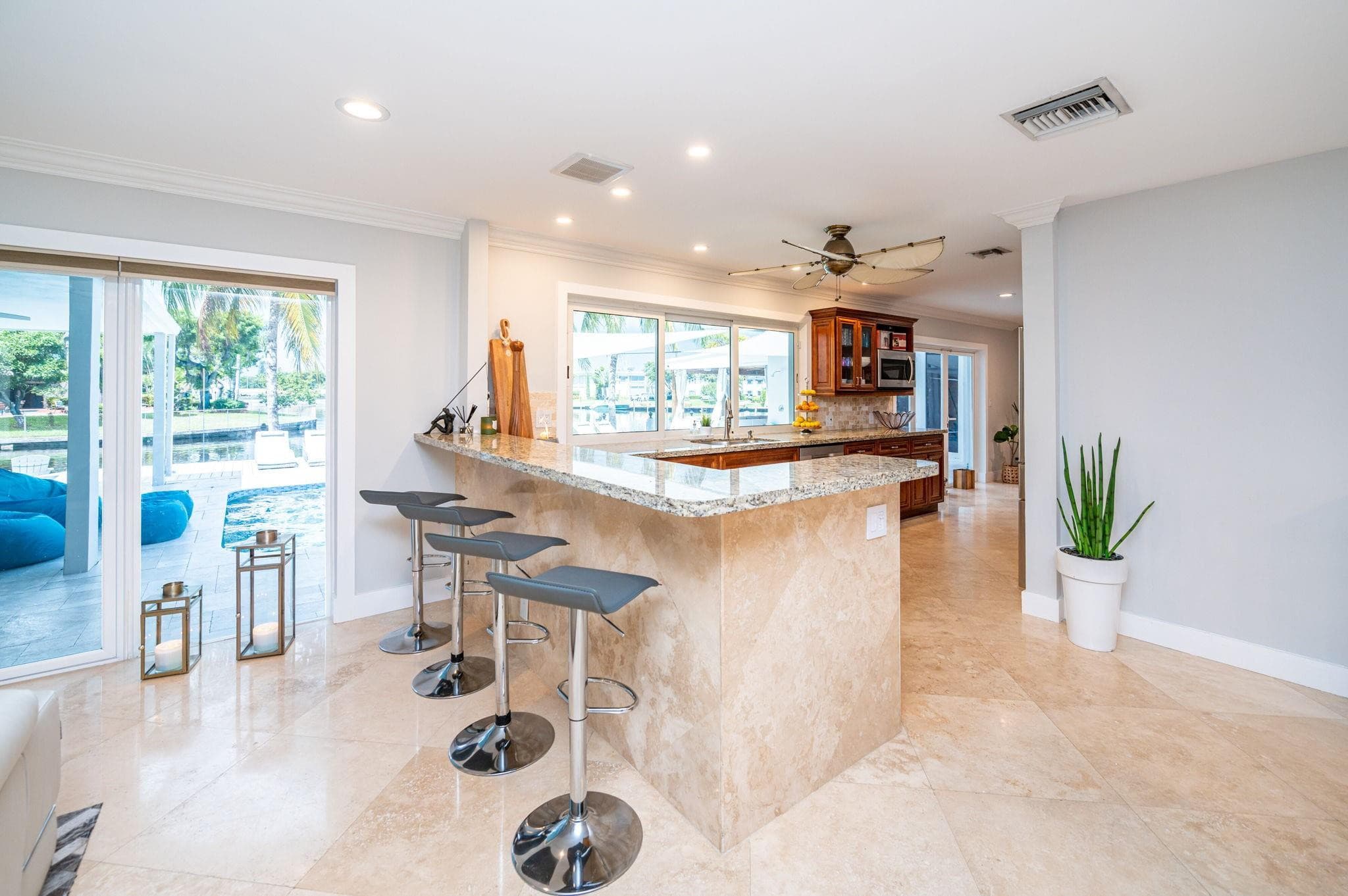 6541 NE 20th Avenue, Fort Lauderdale, FL 33308 — photo 9 of 41