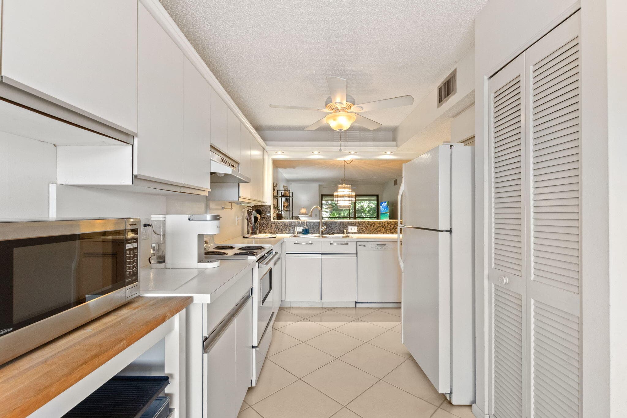 5380 Cedar Lake Drive 303, Boynton Beach, FL 33437 — photo 4 of 29