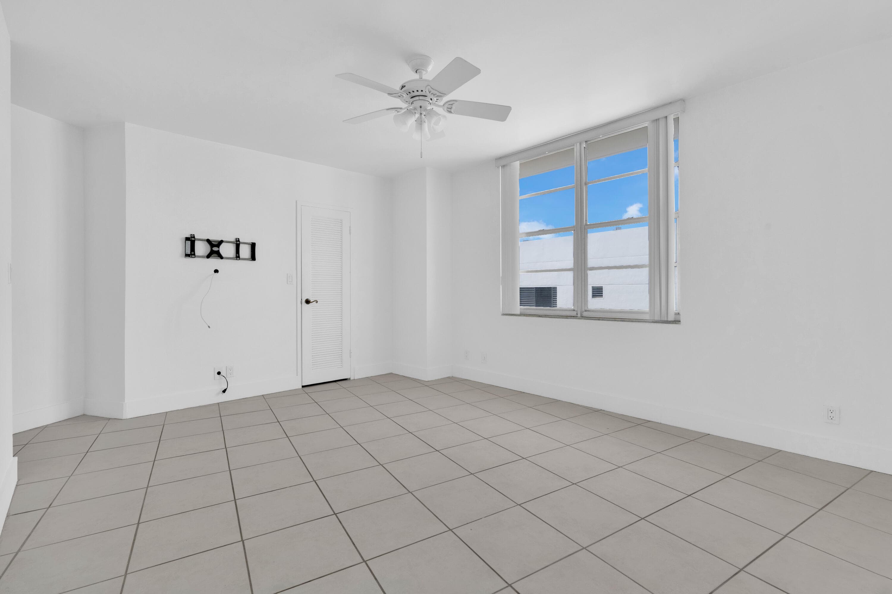 3725 S Ocean Drive 1215, Hollywood, FL 33019 — photo 11 of 30