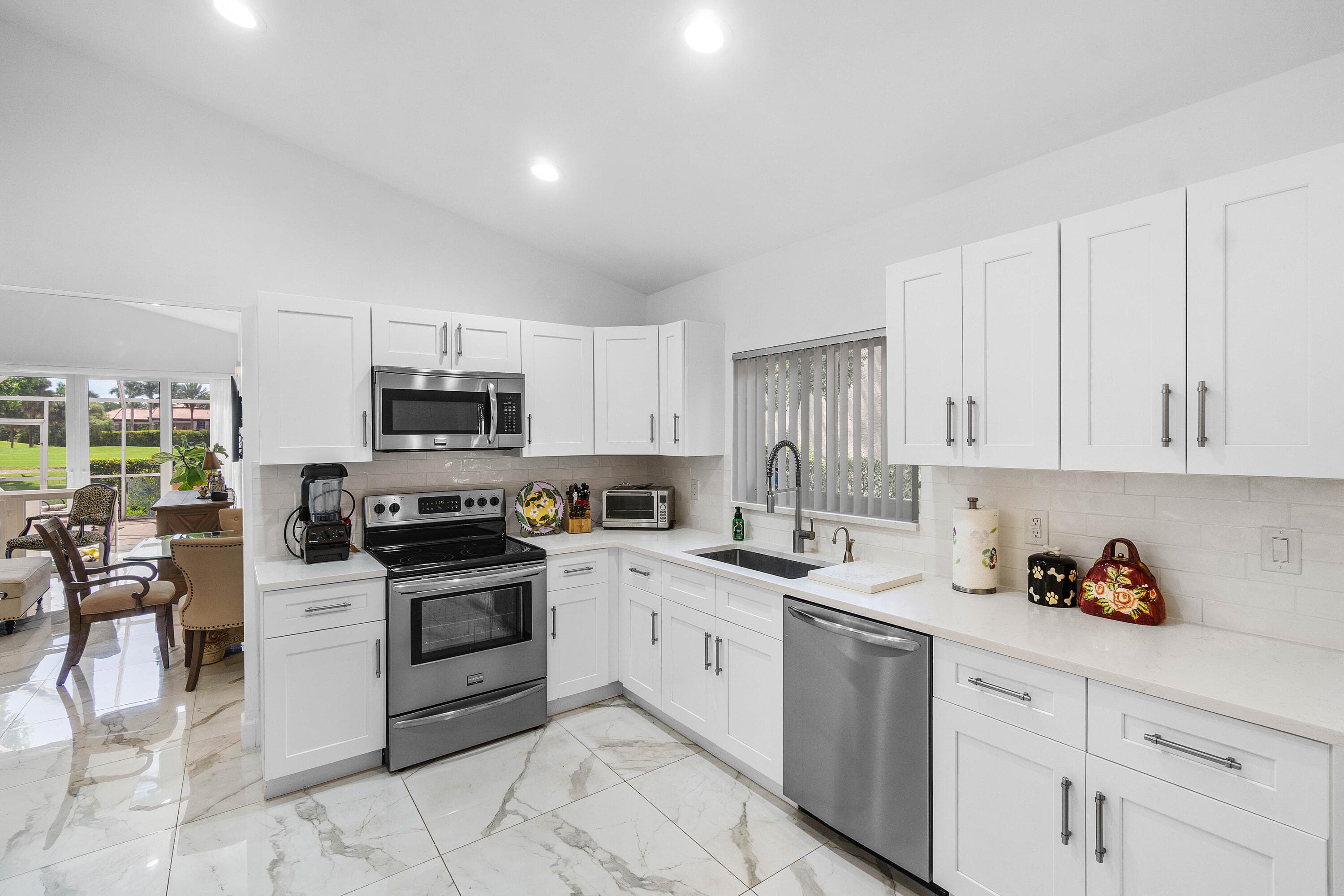 7200 Via Palomar, Boca Raton, FL 33433 — photo 13 of 37