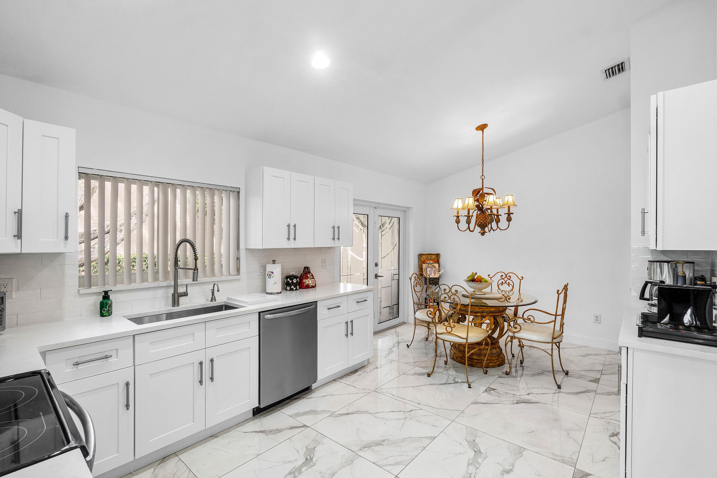 7200 Via Palomar, Boca Raton, FL 33433 — photo 14 of 37