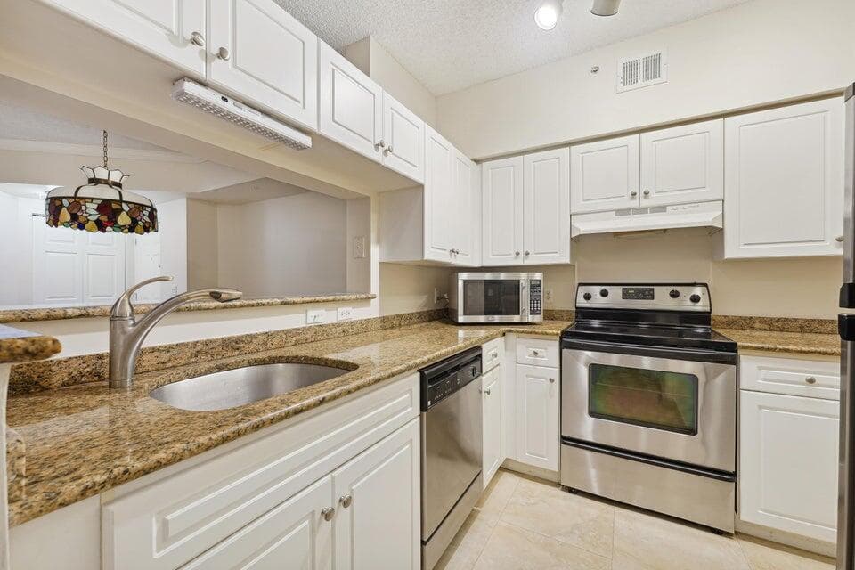 2120 Tuscany Way, Boynton Beach, FL 33435 — photo 2 of 18