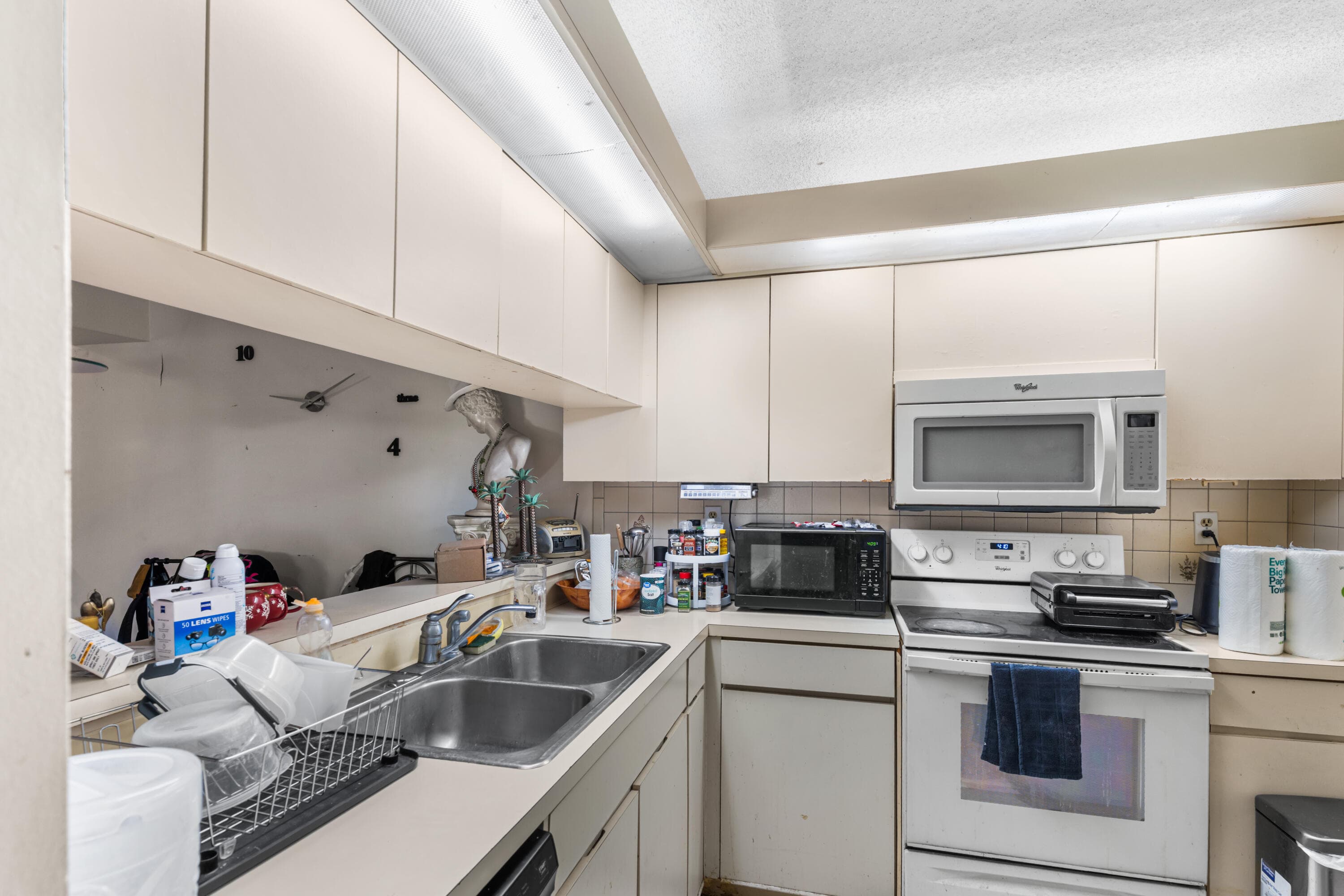 3856 Victoria Drive, West Palm Beach, FL 33406 — photo 4 of 25
