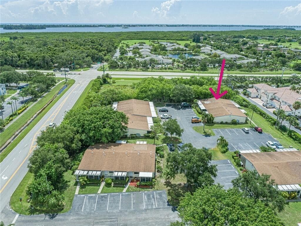 441 7th Place 441, Vero Beach, FL 32962 — photo 10 of 11