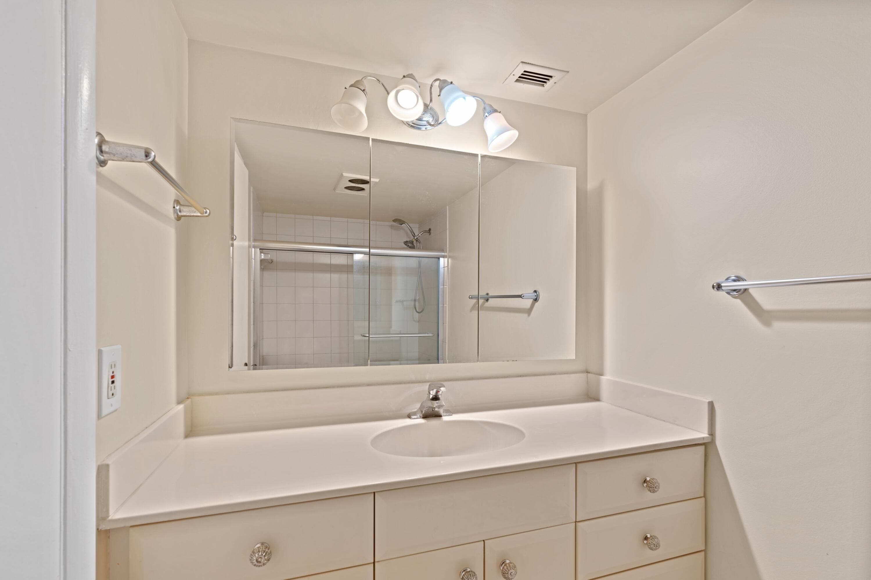 5961 NW 2nd Avenue 209, Boca Raton, FL 33487 — photo 13 of 35