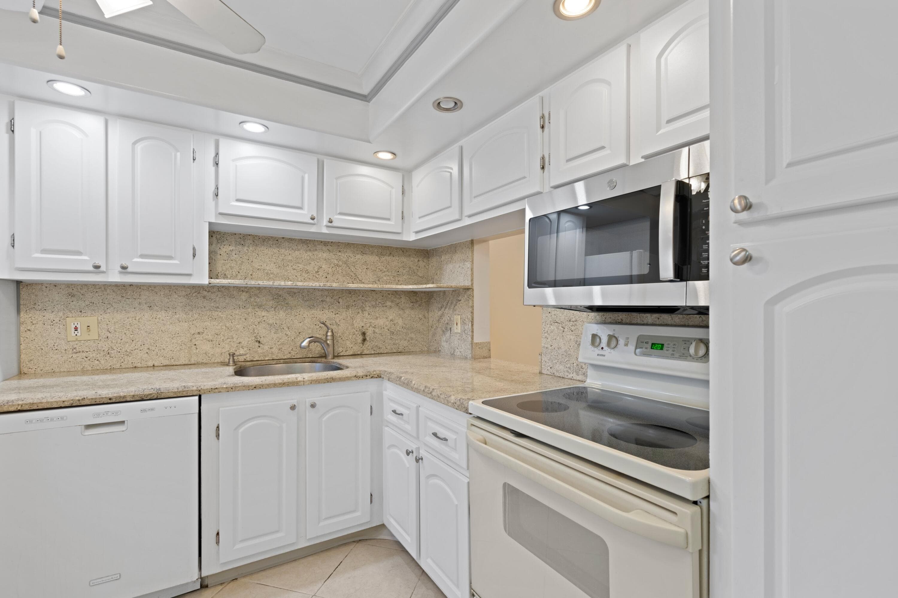 5961 NW 2nd Avenue 209, Boca Raton, FL 33487 — photo 9 of 35