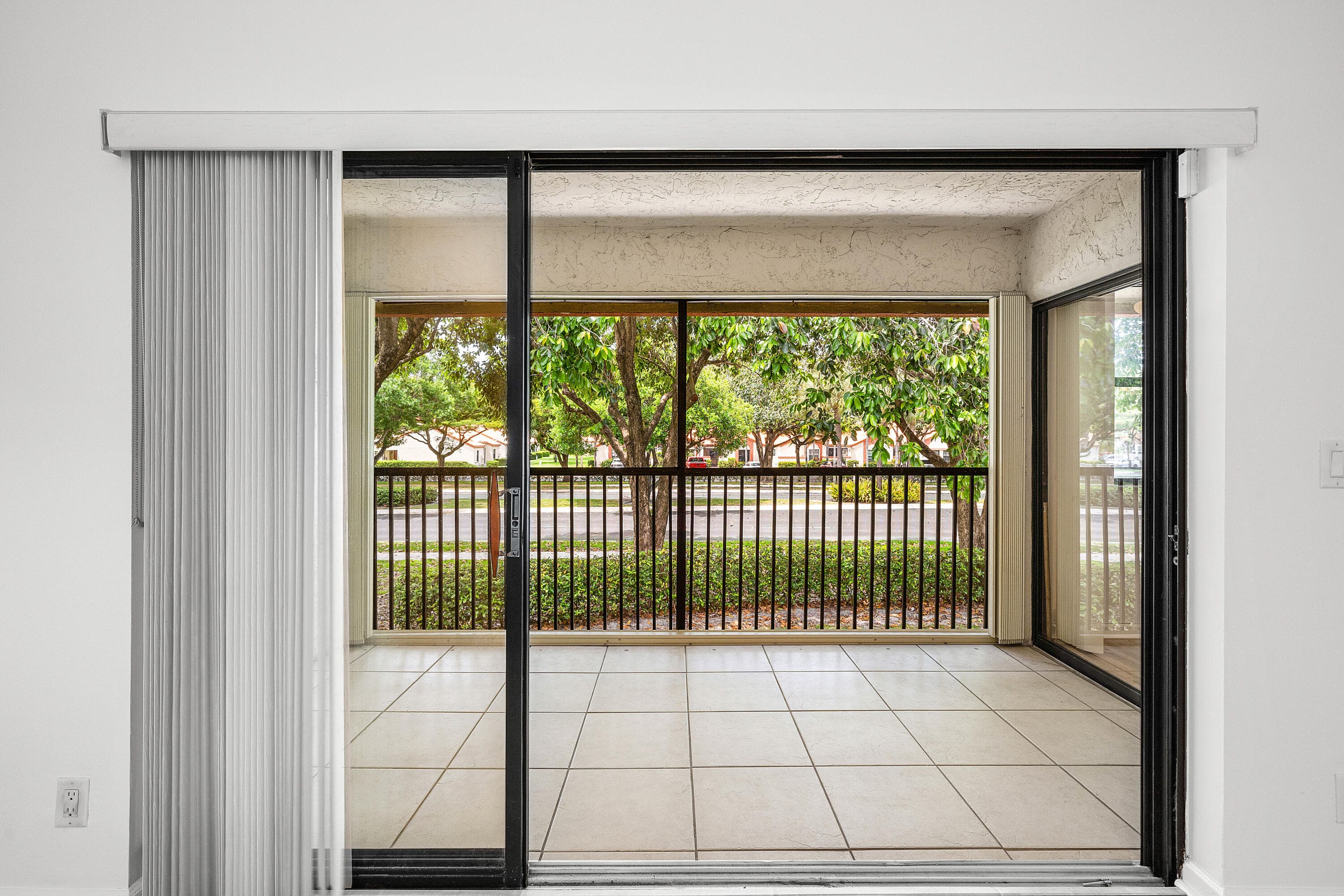 206 Congressional Way 206, Deerfield Beach, FL 33442 — photo 25 of 38