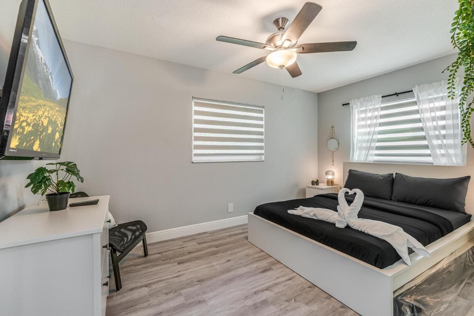 1051 SW 32nd Court 1, Fort Lauderdale, FL 33315 — photo 2 of 13