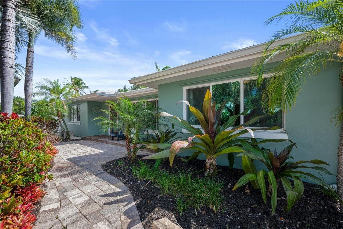 440 Jupiter Lane, Juno Beach, FL 33408 — photo 6 of 45