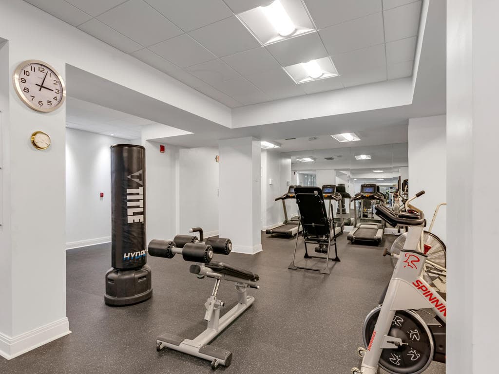 2295 S Ocean Boulevard 715, Palm Beach, FL 33480 — photo 16 of 28