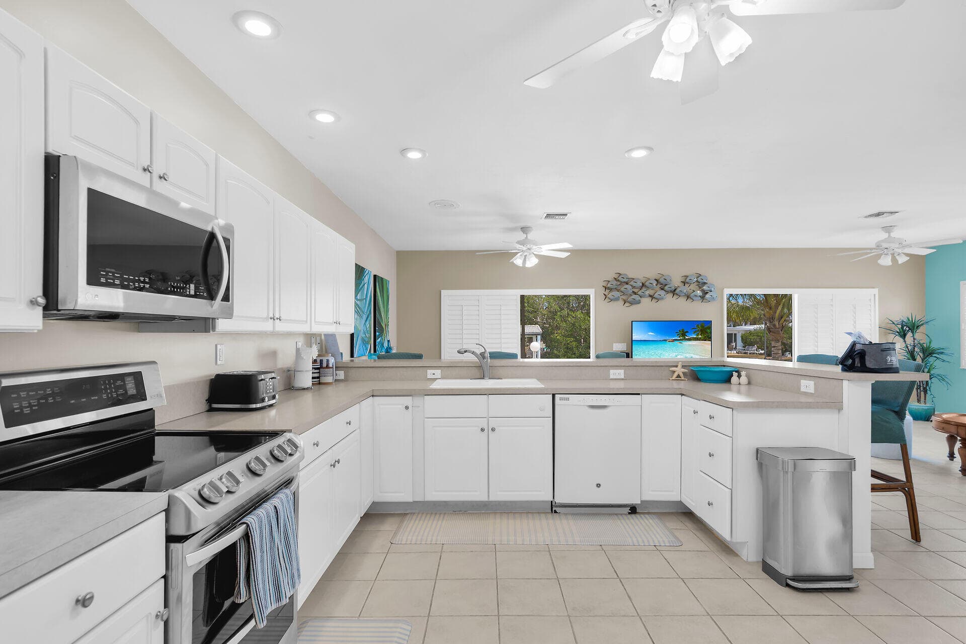 180 9th Street, Key Colony Beach, FL 33051 — photo 15 of 50