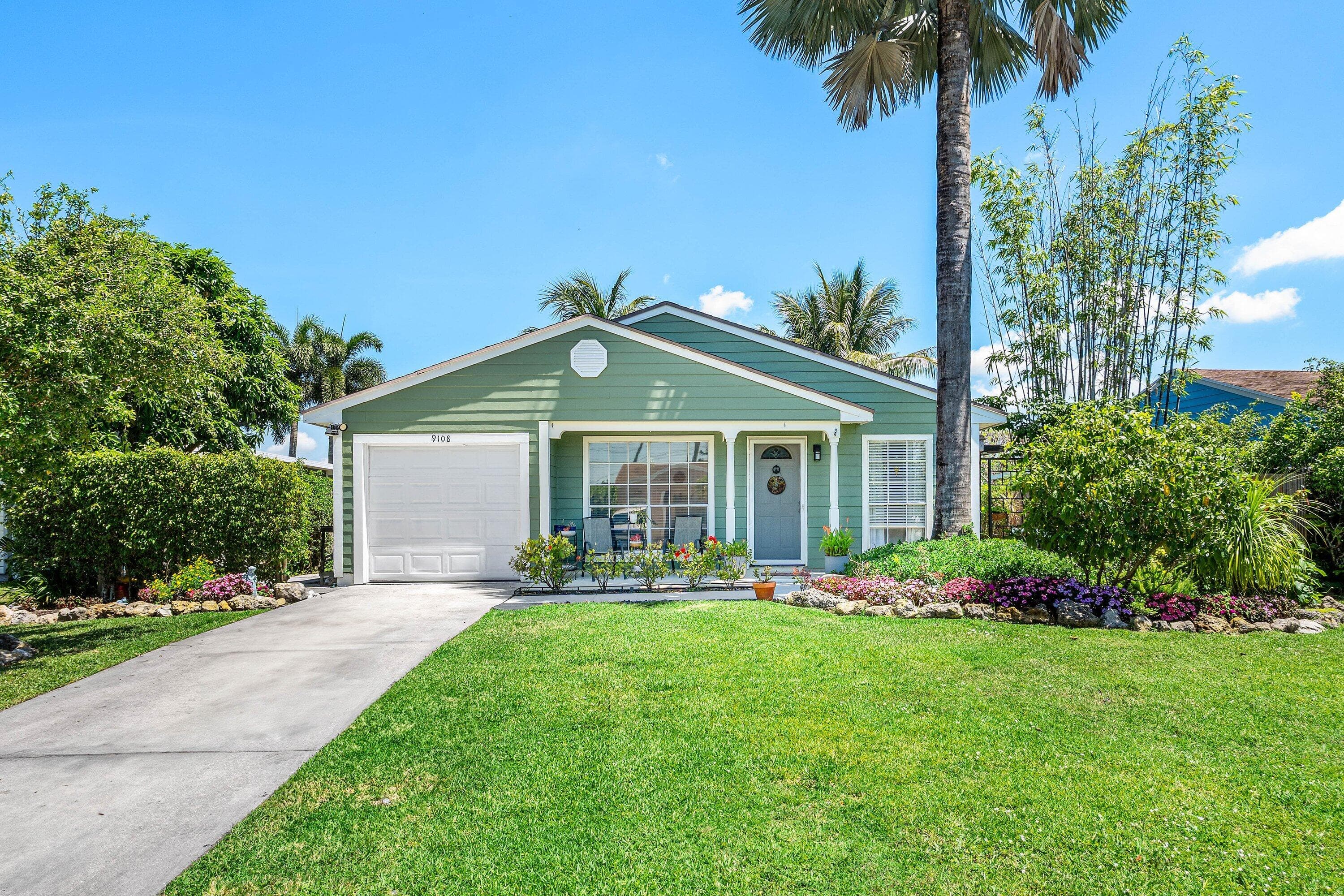 9108 Chrysanthemum Drive, Boynton Beach, FL 33472 — photo 2 of 35