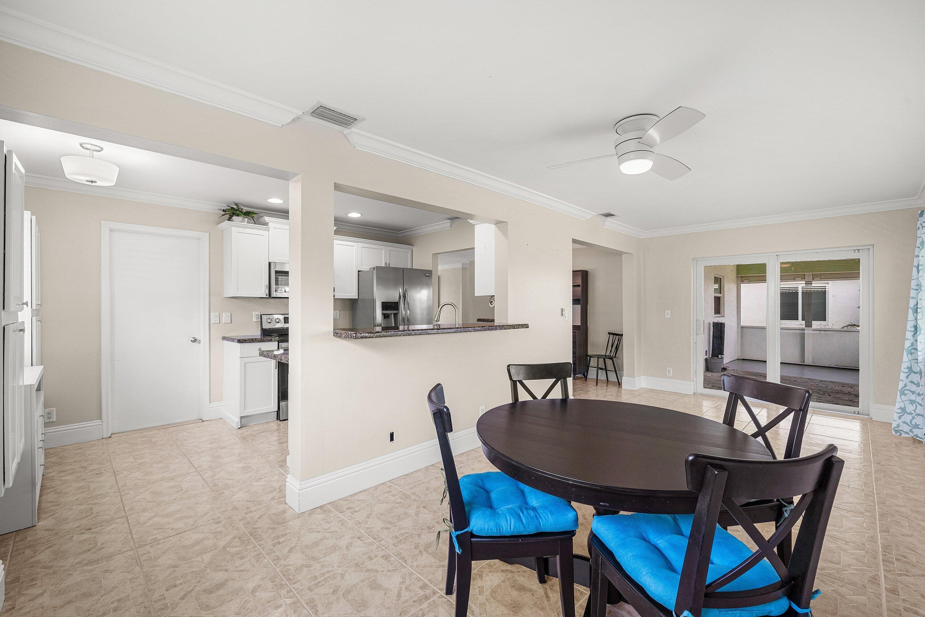 2105 SW 14th Place, Boynton Beach, FL 33426 — photo 12 of 35